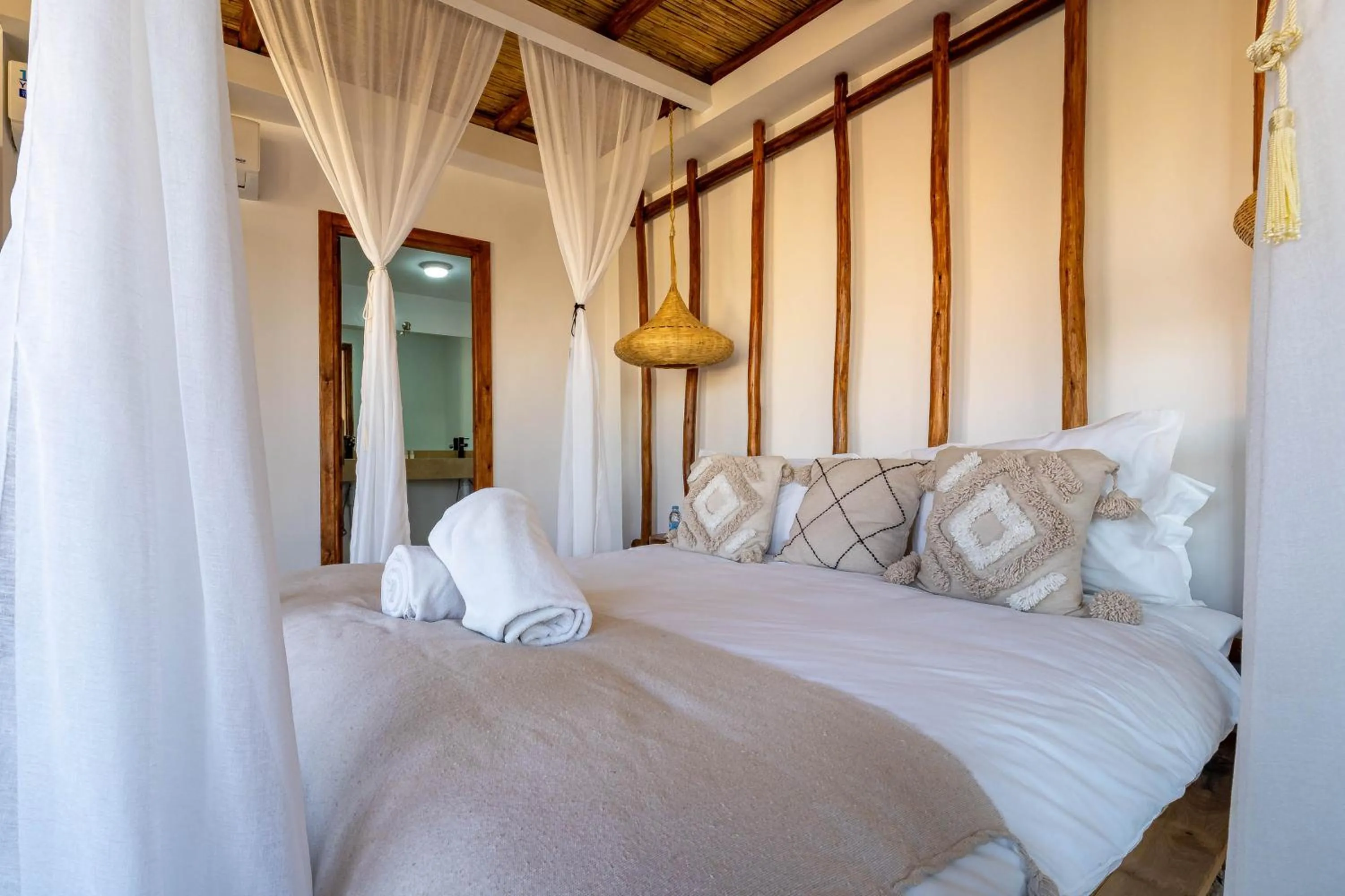 Bedroom, Bed in Riad La Croix Berbere Deluxe