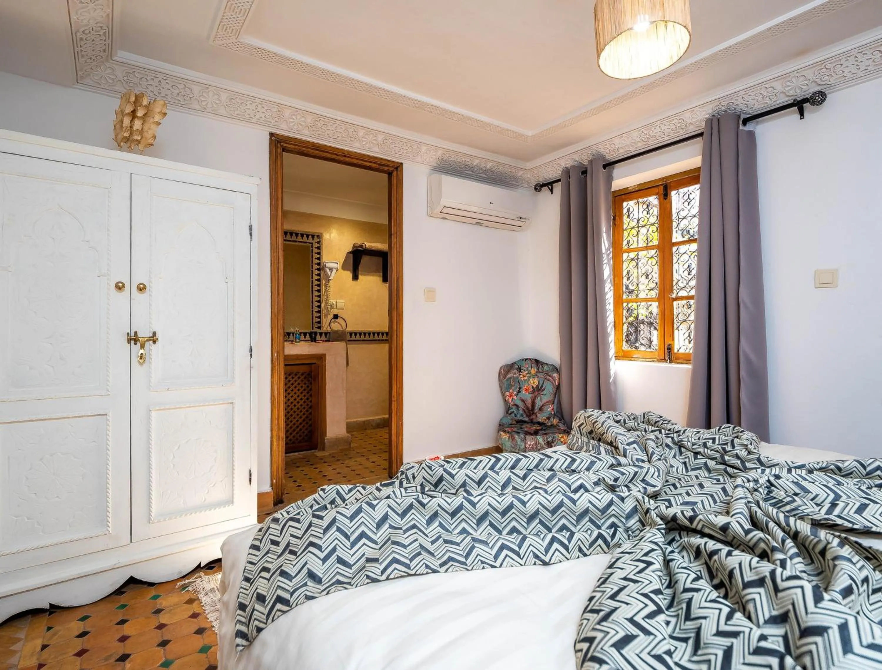 Photo of the whole room, Bed in Riad La Croix Berbere Deluxe