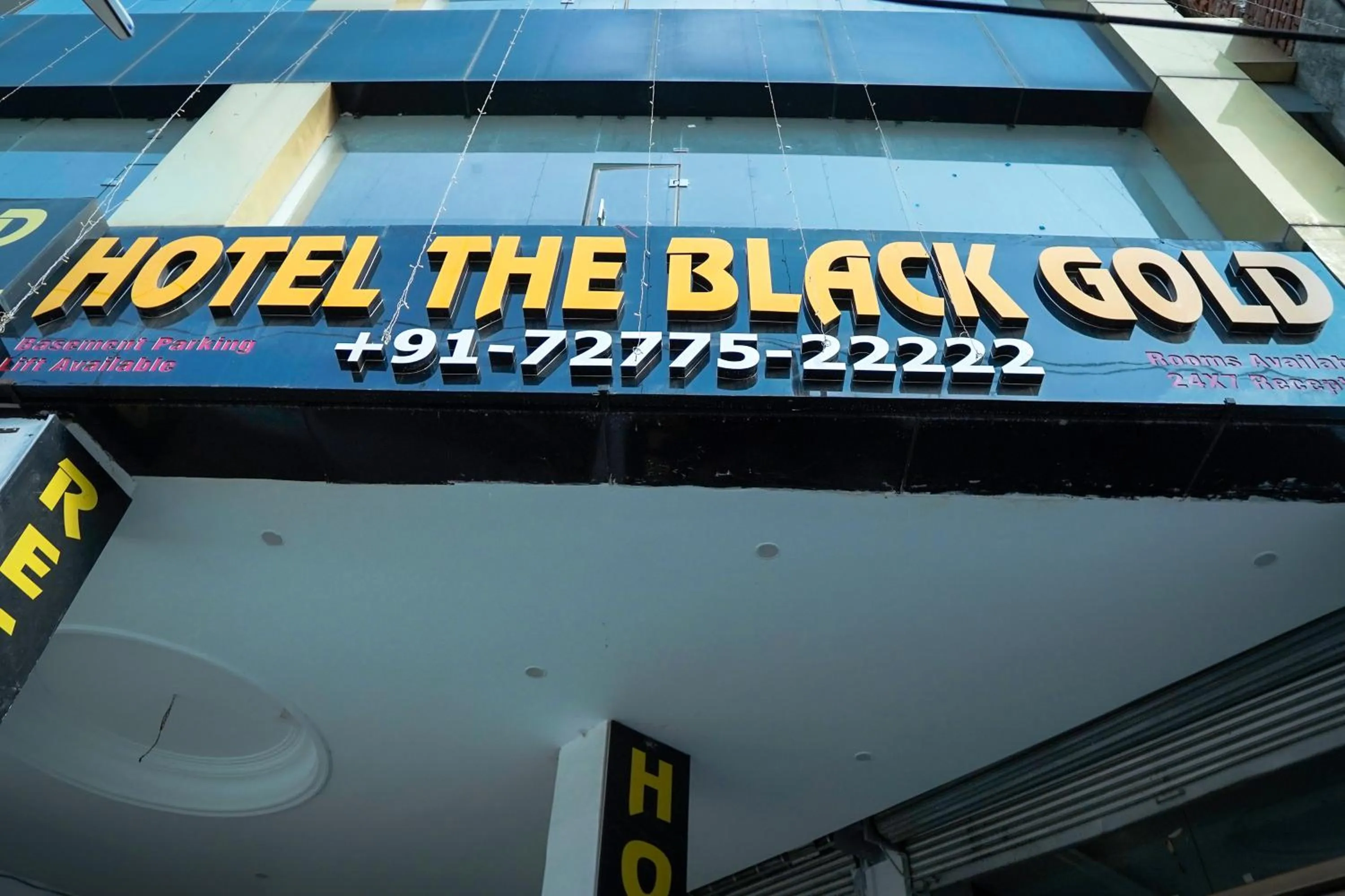 Facade/entrance in Hotel The Black Gold