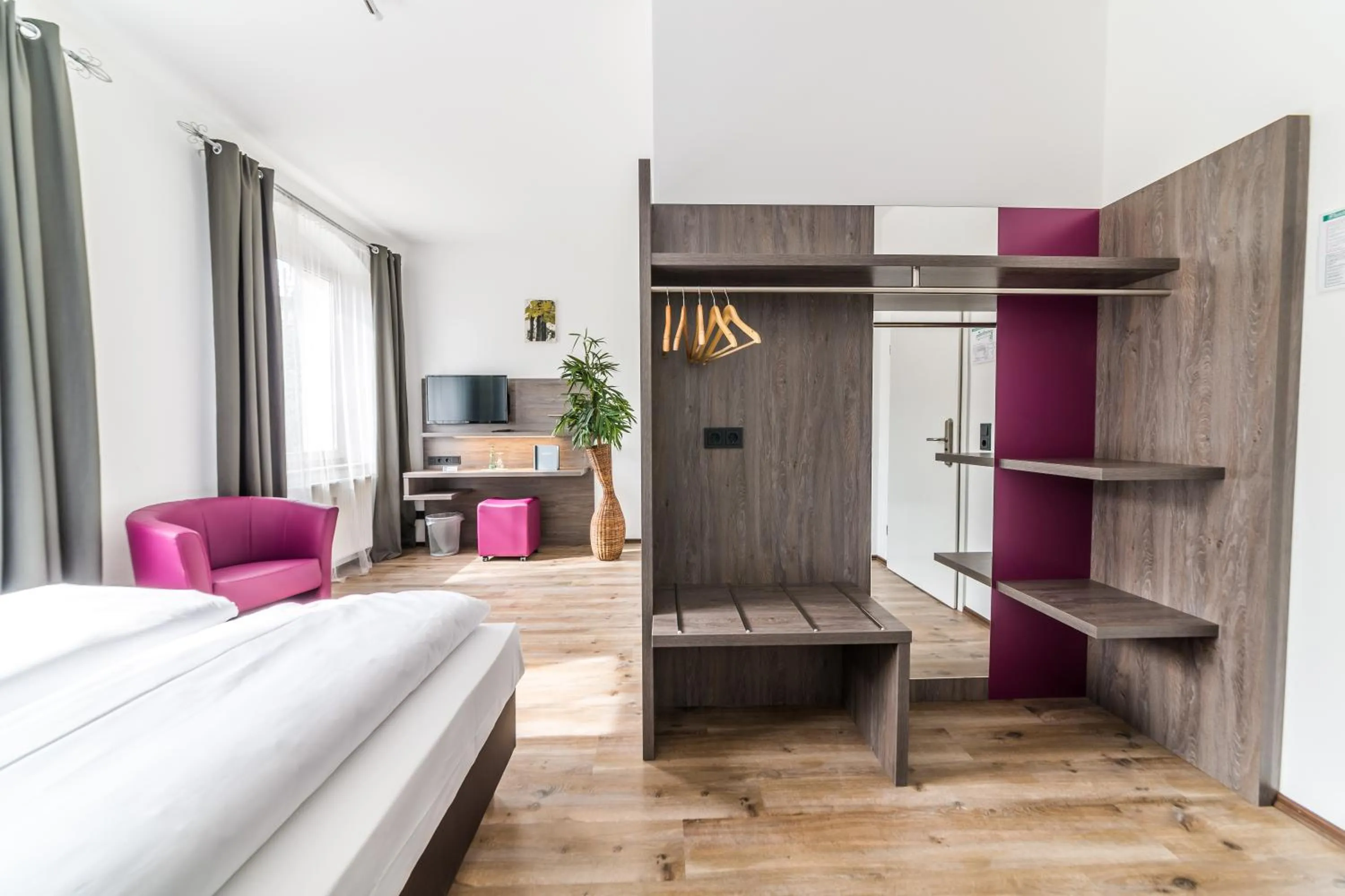 Photo of the whole room, Bed in ArtHotel City