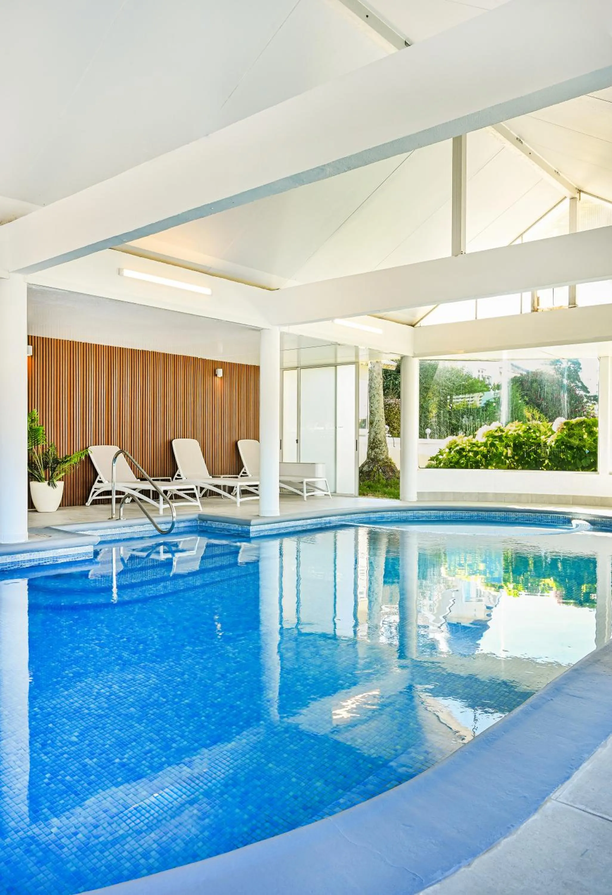 Pool view in Parque Hotel Jean Clevers