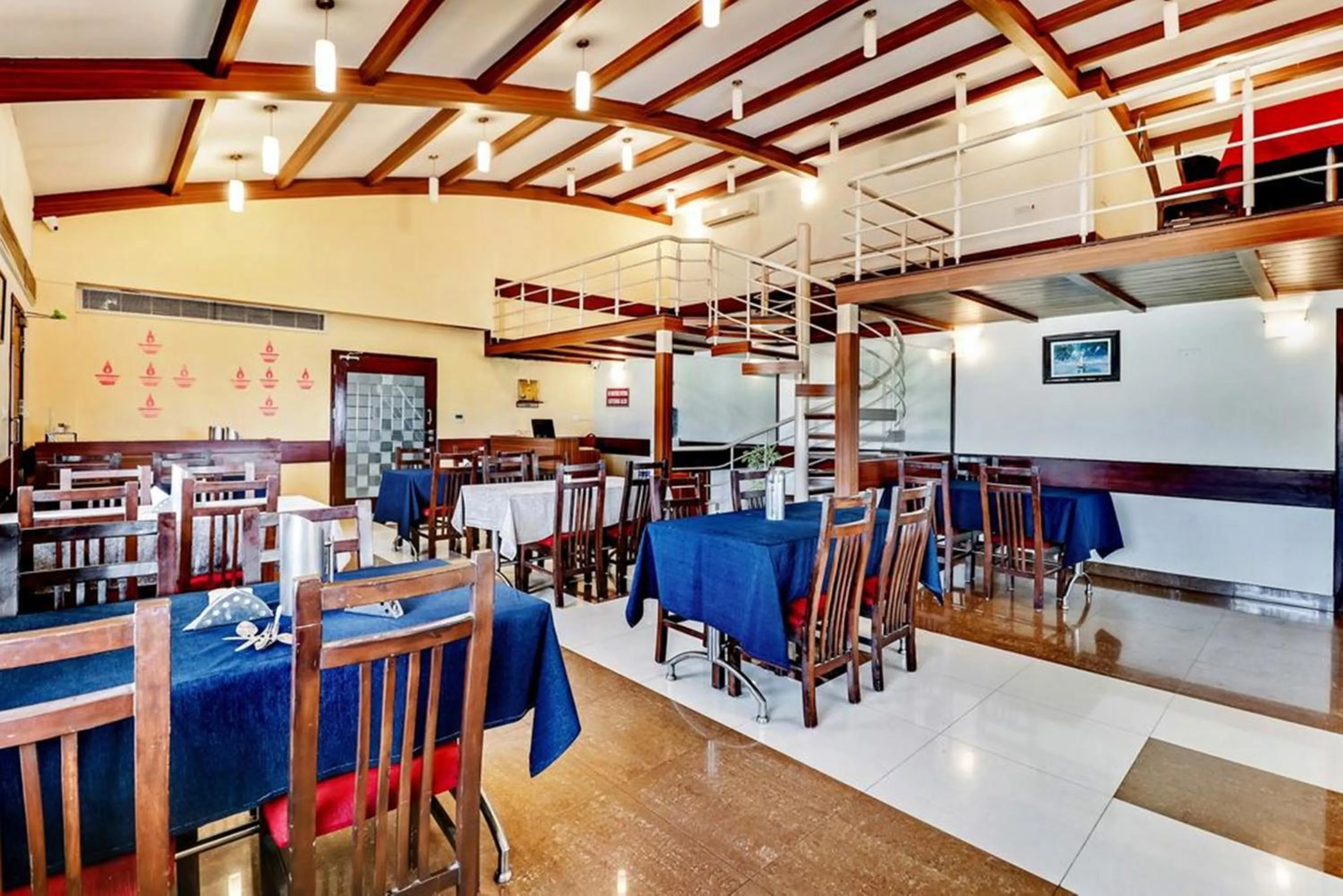 Restaurant/places to eat in Sri Krishna Palace