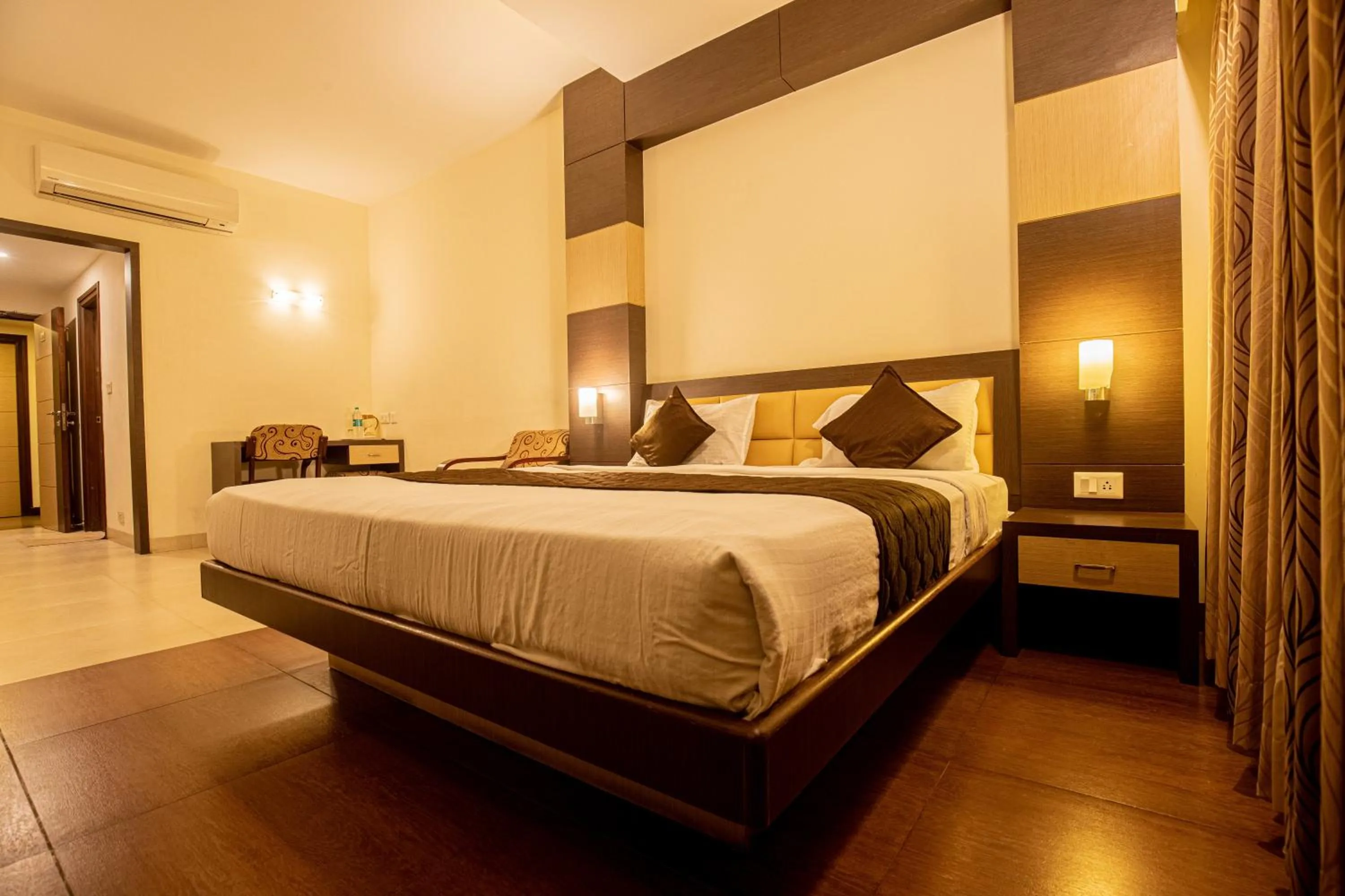 Bed in Sri Krishna Palace