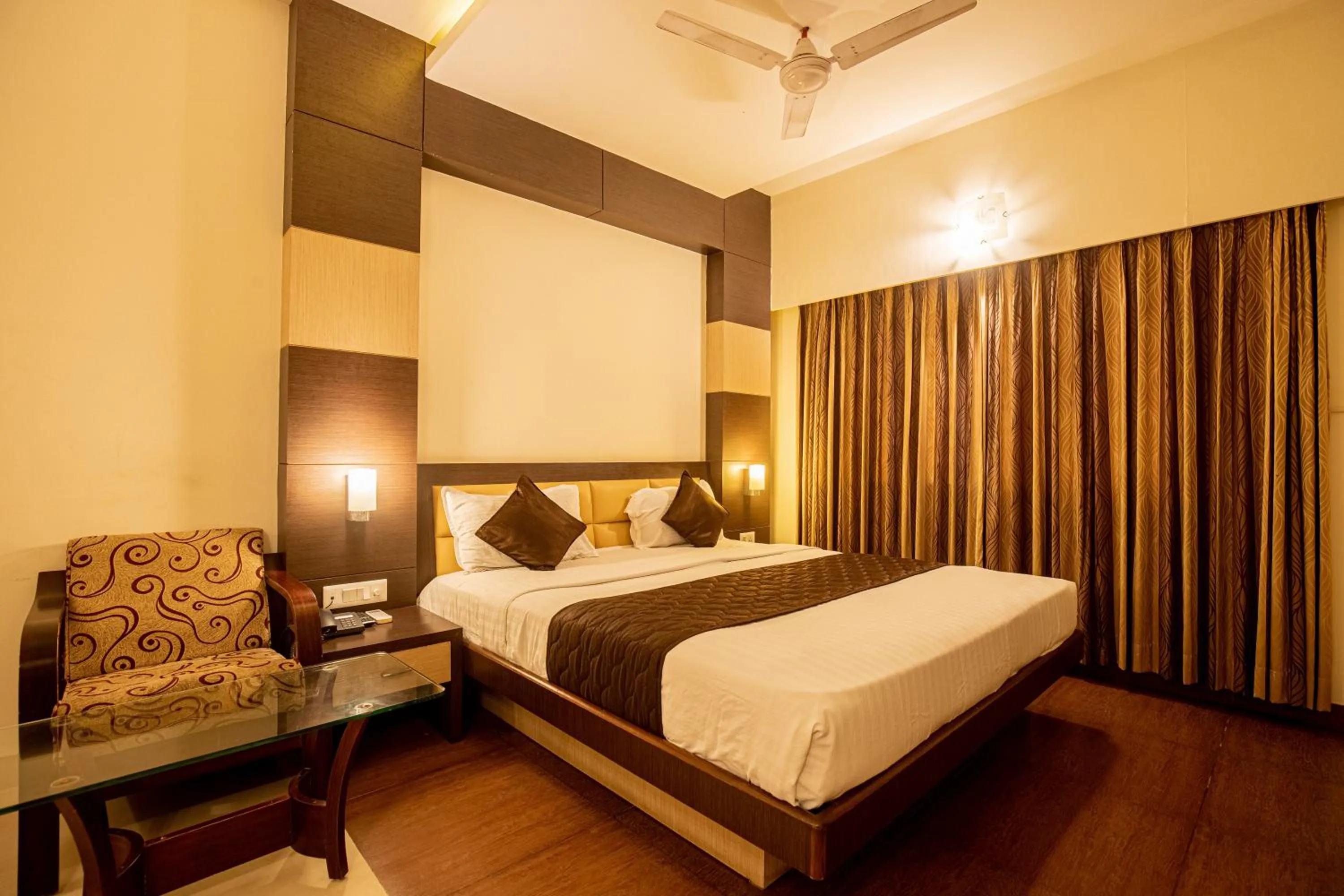 Bedroom, Bed in Sri Krishna Palace