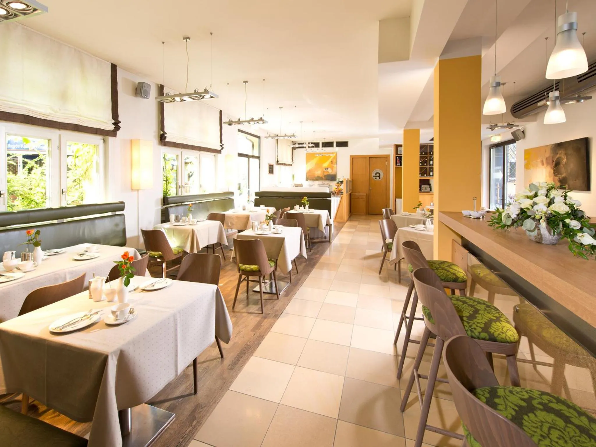 Breakfast in Herzogshof - Boutique-Hotel am Dom