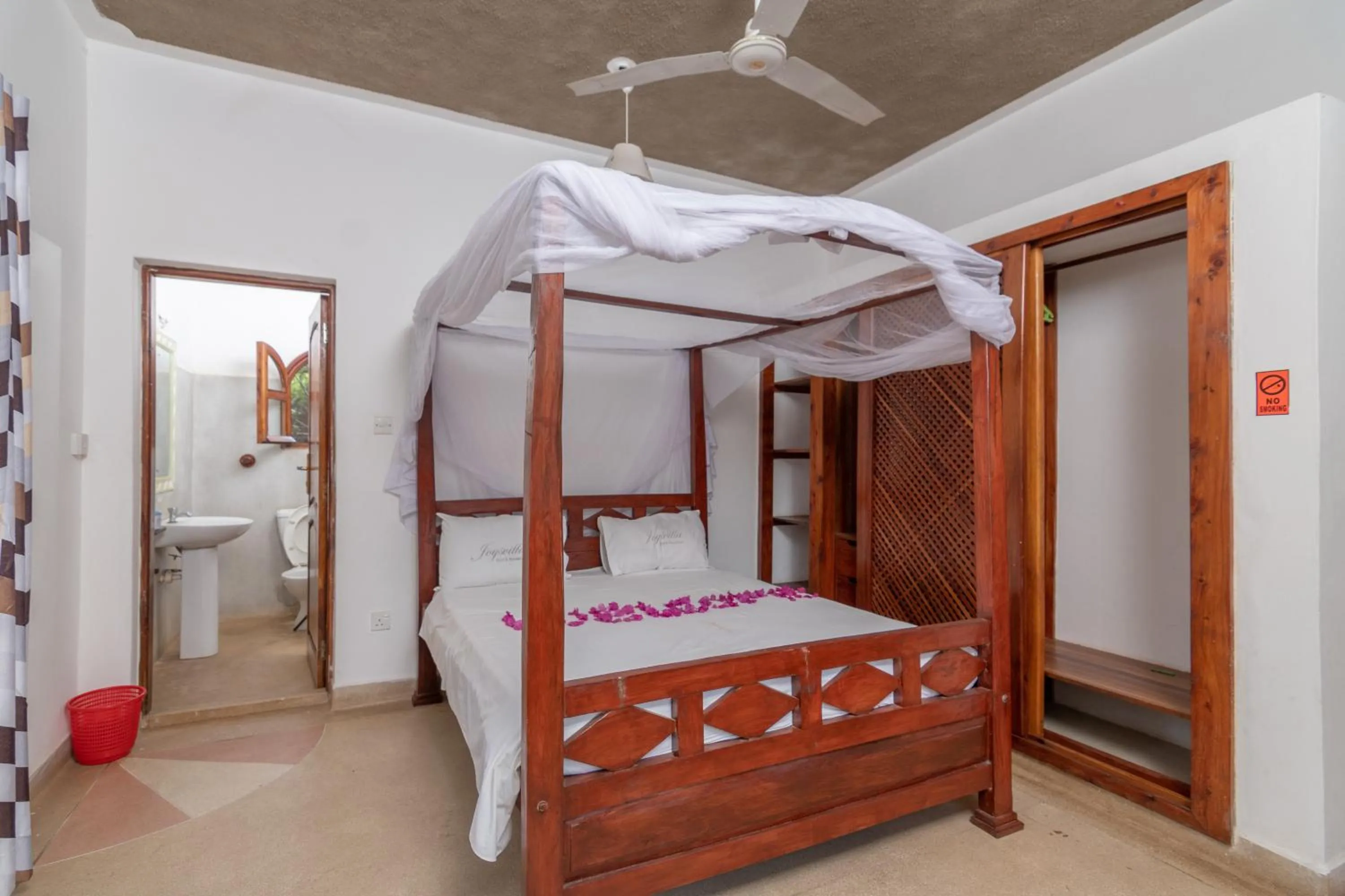 Photo of the whole room, Bed in JoysVilla Family Holiday Home