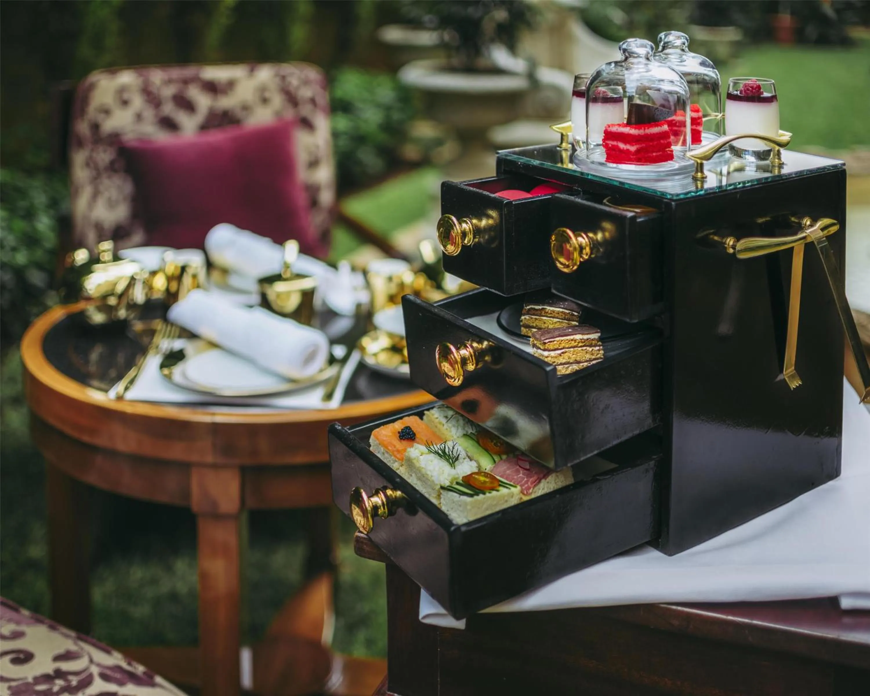 Coffee/tea facilities in Villa Rosa Kempinski