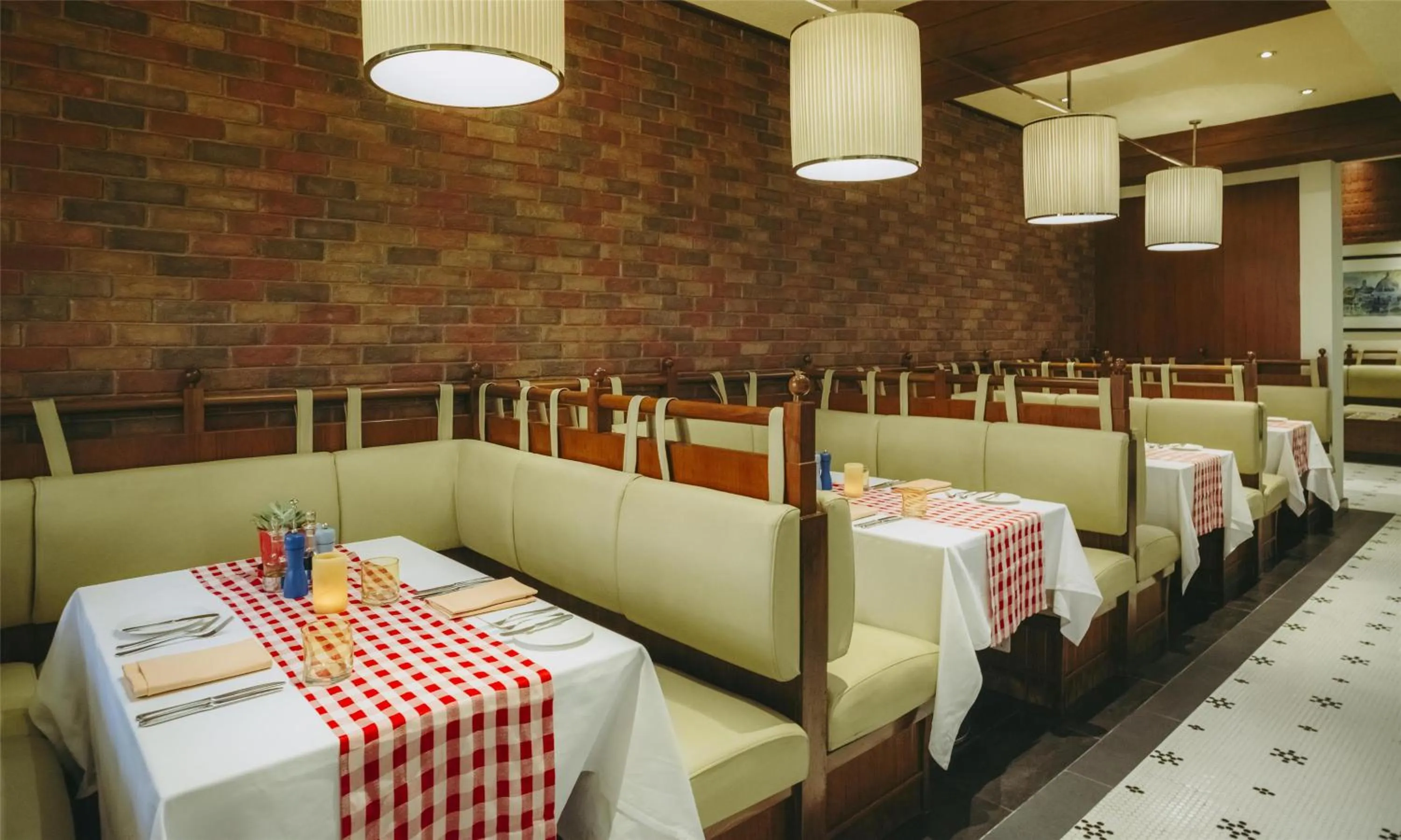 Restaurant/places to eat in Villa Rosa Kempinski