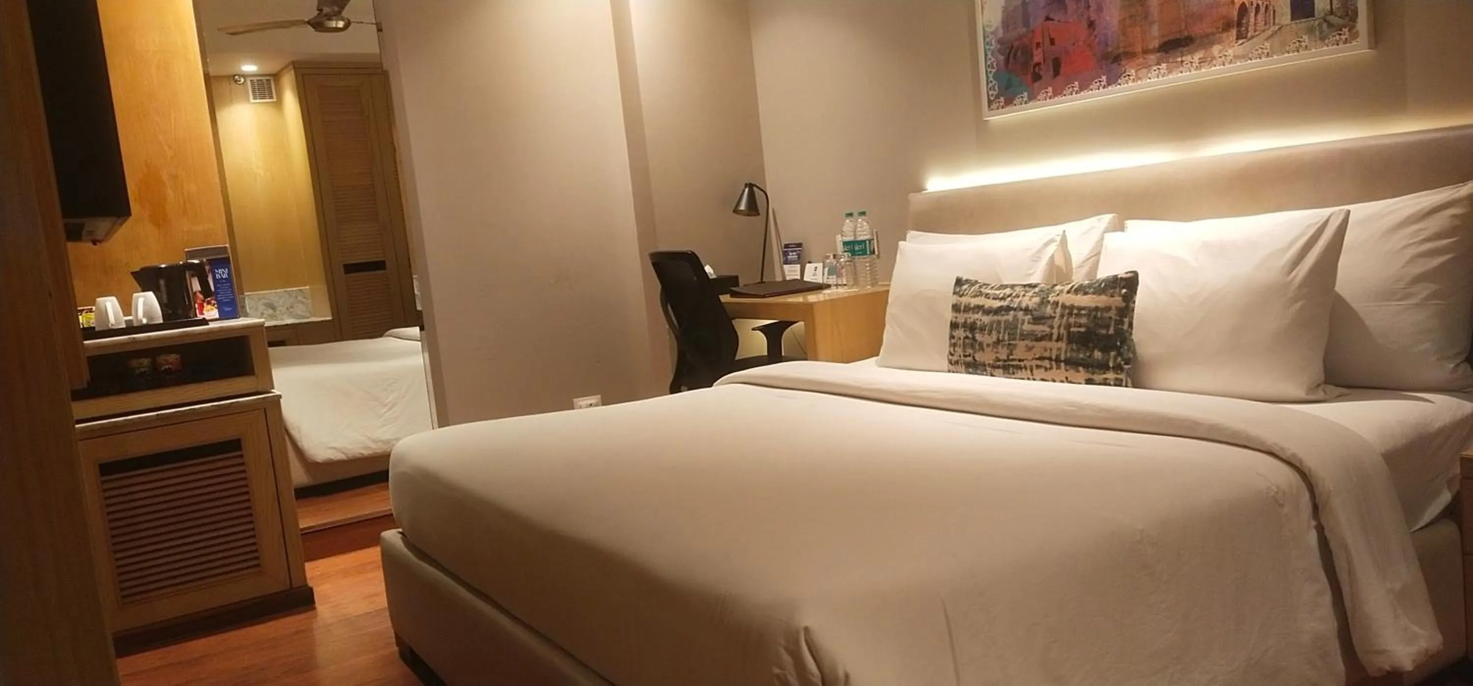 Coffee/tea facilities, Bed in Best Western Darbar