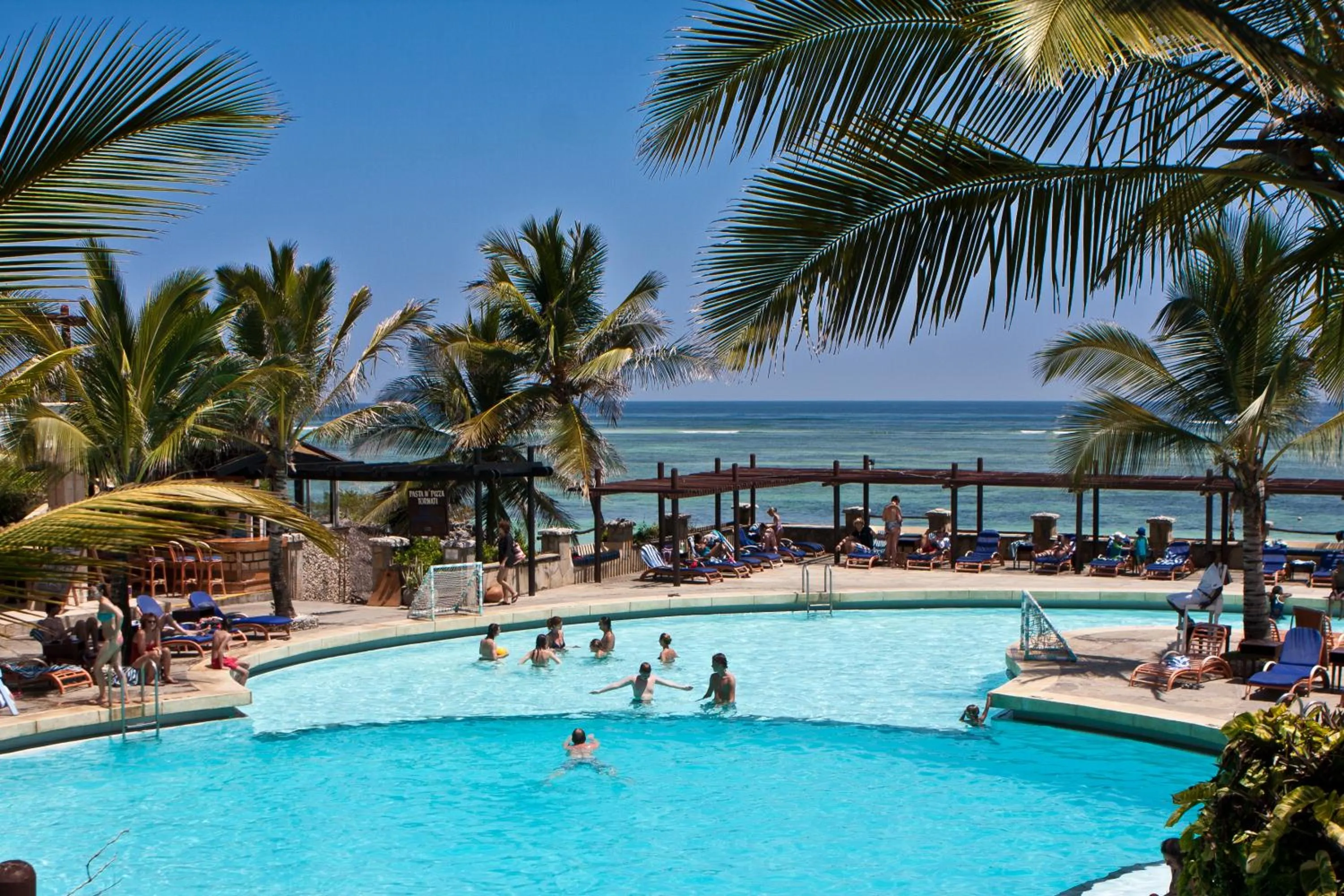 Swimming pool in Leopard Beach Resort and Spa
