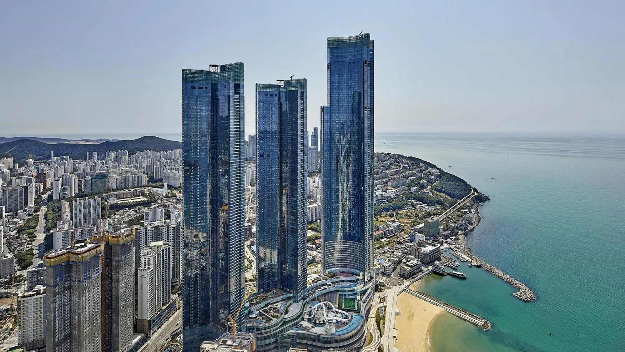 Property building in Signiel Busan