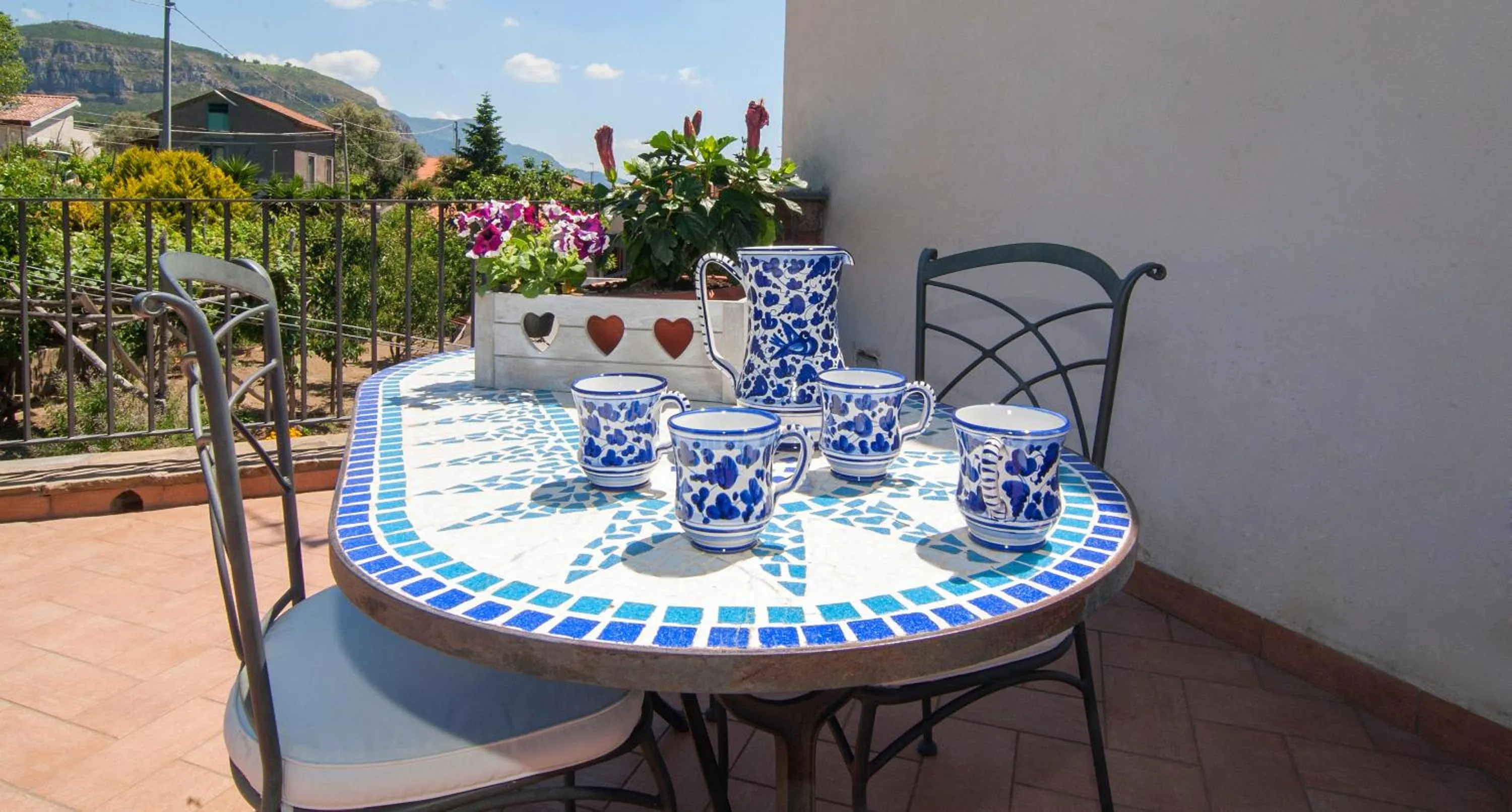 Decorative detail in Casa Vacanze Li Galli