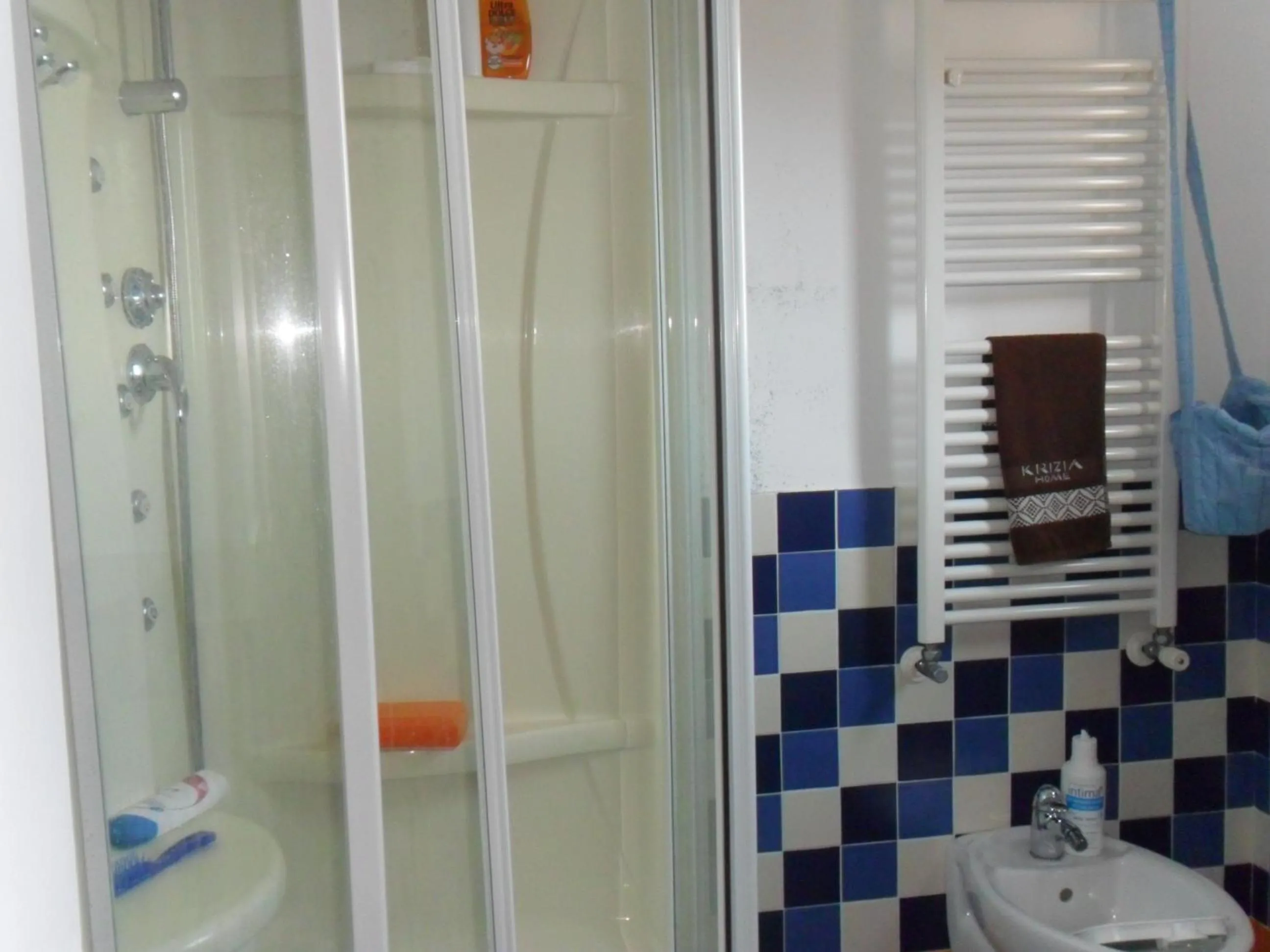 Bathroom in Casa Vacanze Li Galli