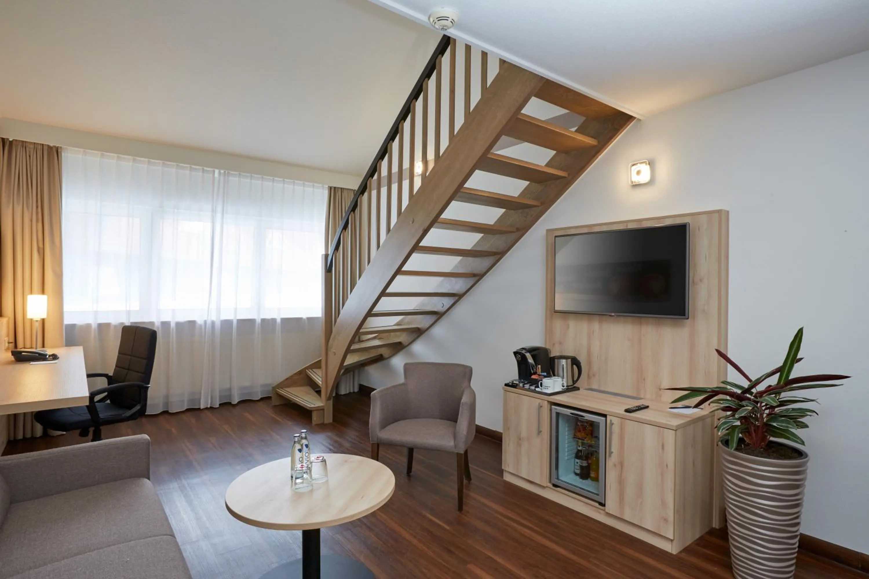 Photo of the whole room in H+ Hotel Stuttgart Herrenberg