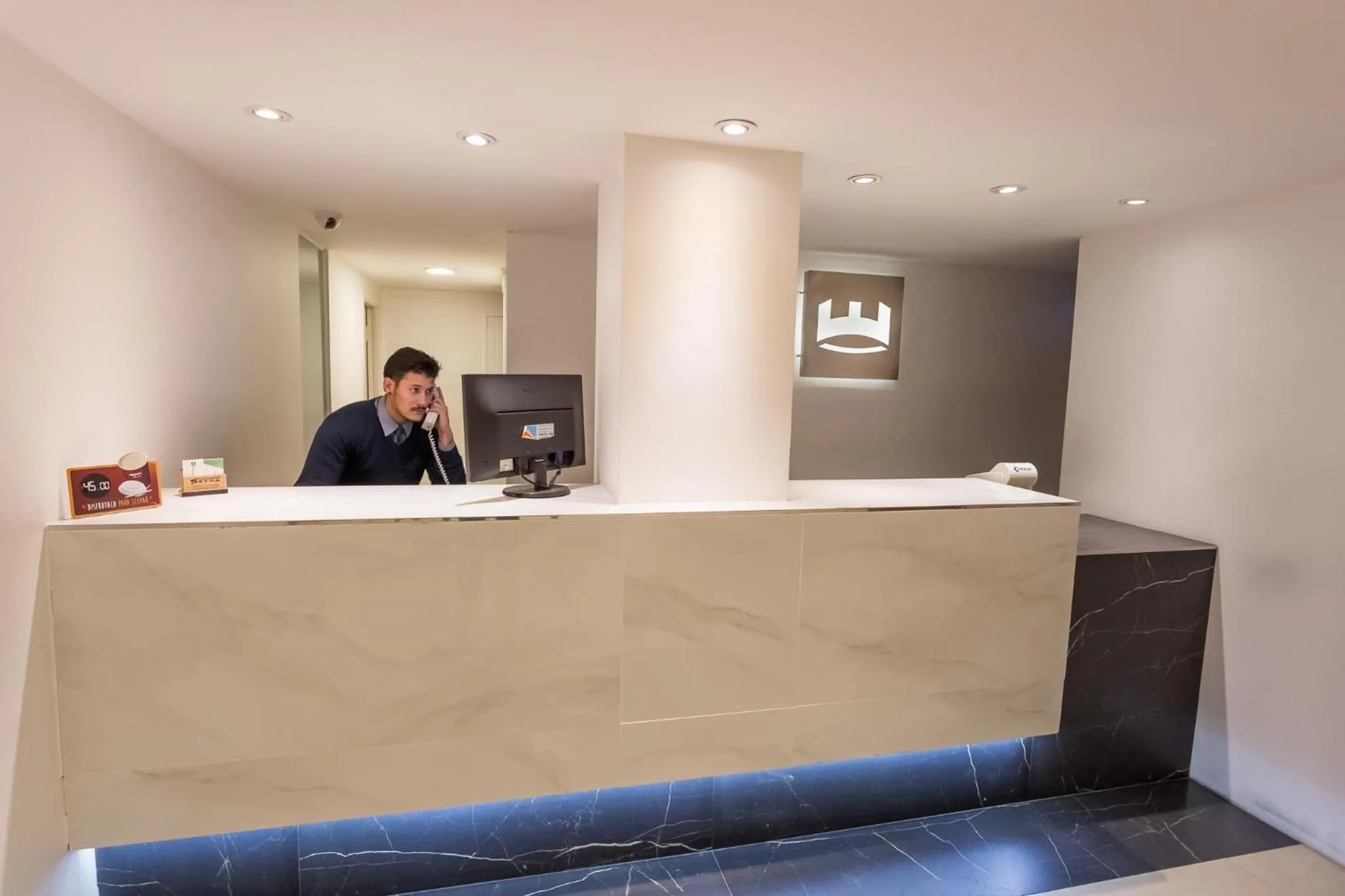 Lobby or reception in Estocolmo Hotel by bund