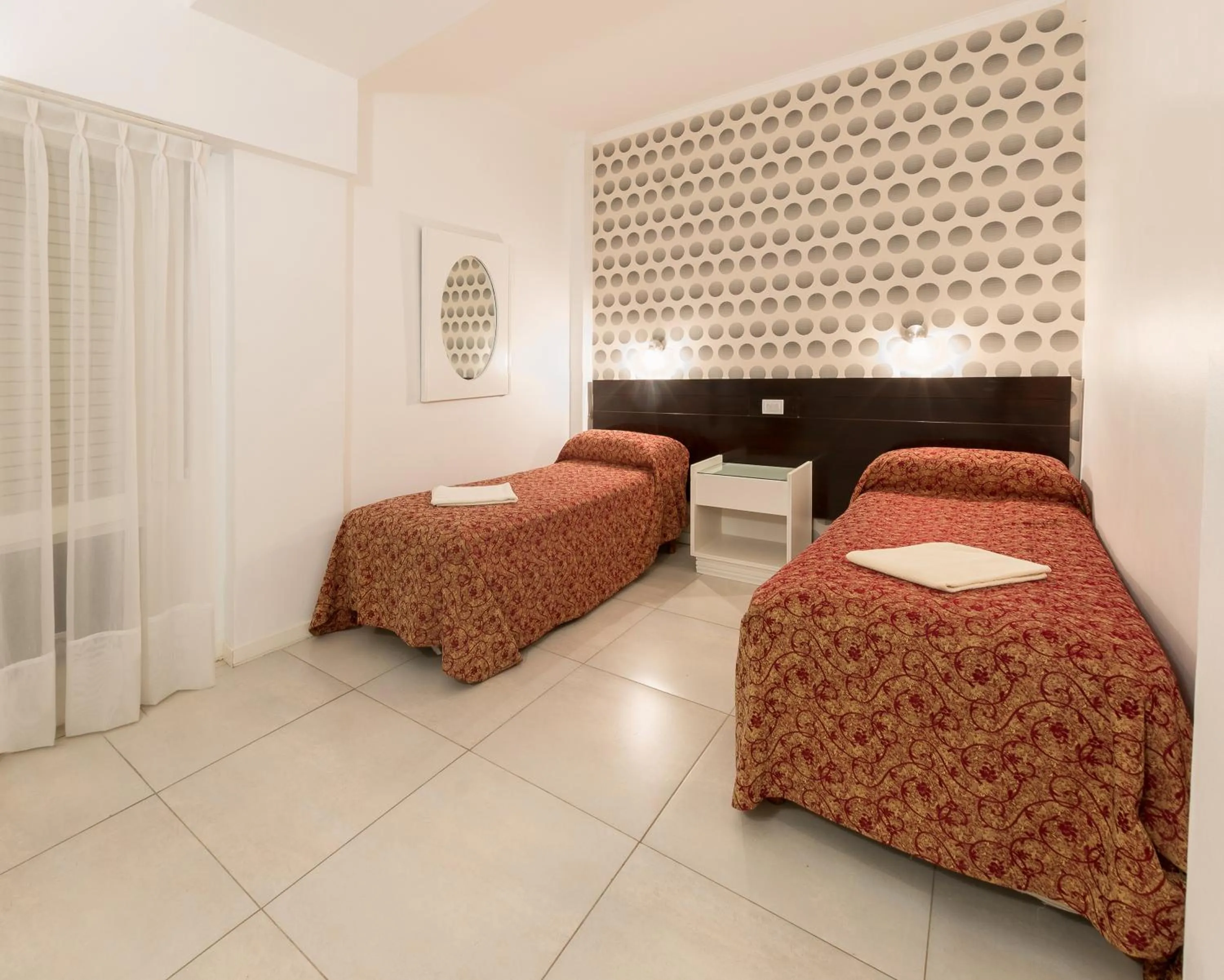 Bedroom, Bed in Estocolmo Hotel by bund