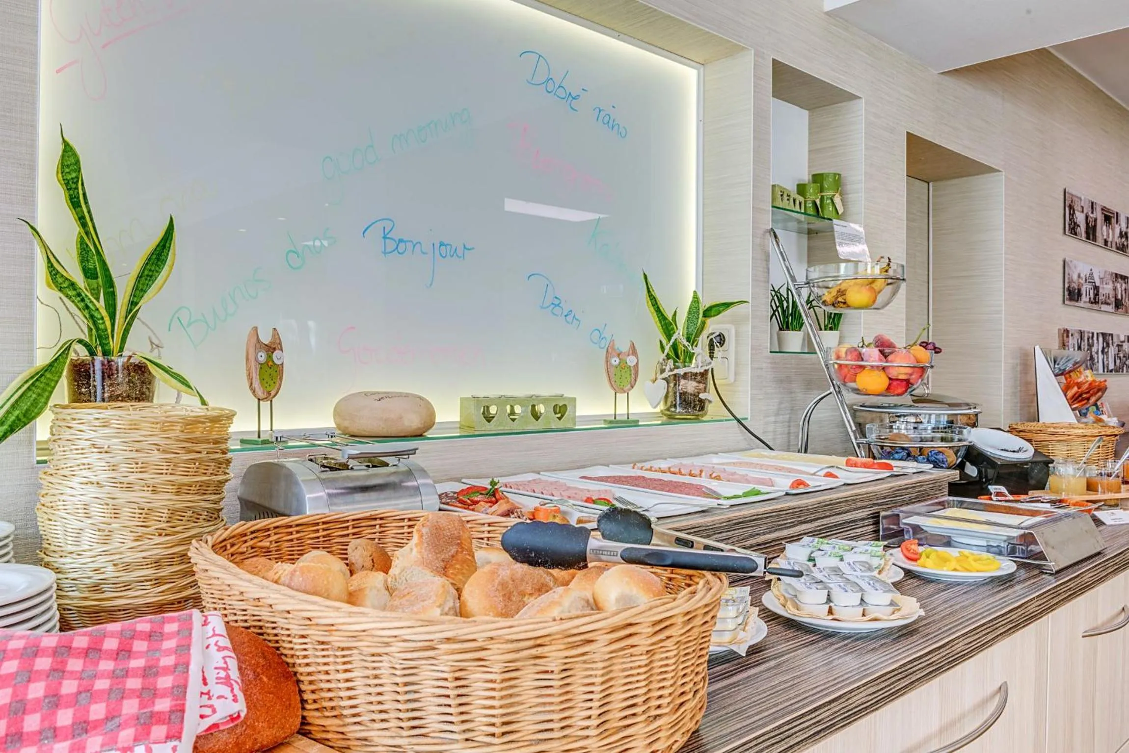 Buffet breakfast in Hotel zur Kanone