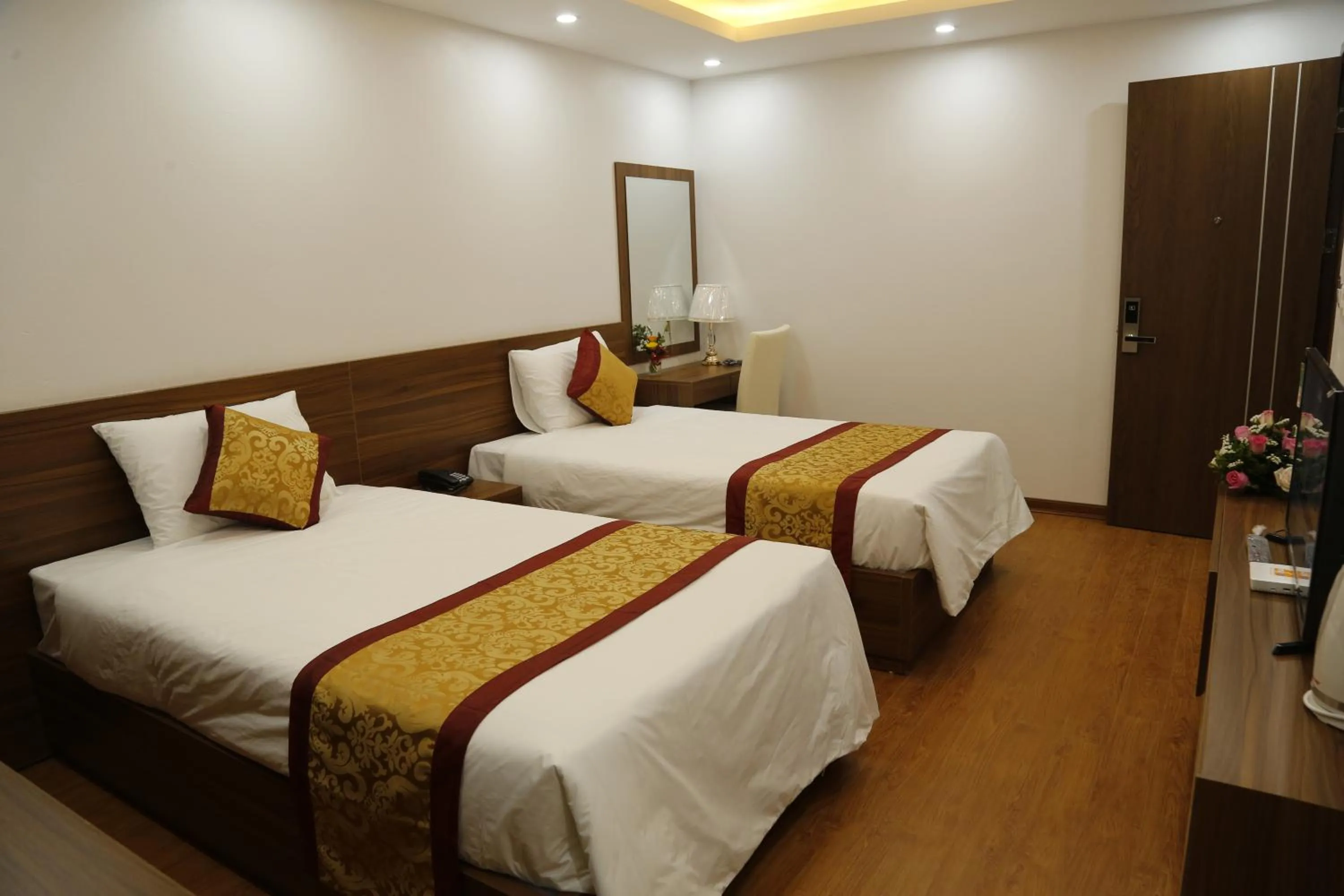 Bed in Bảo Ngọc Diamond Hotel