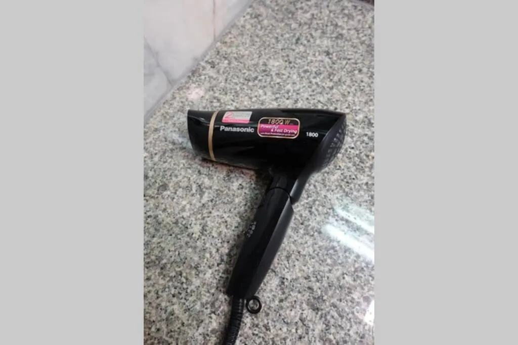 S1 Large Duplex Silom 3 Beds, Full Kitchen WIFI