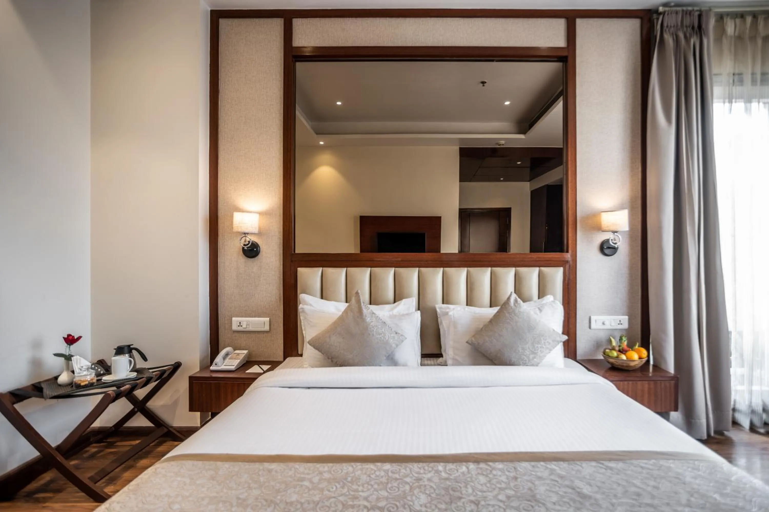 Bedroom, Bed in Amritara Sadka Amritsar