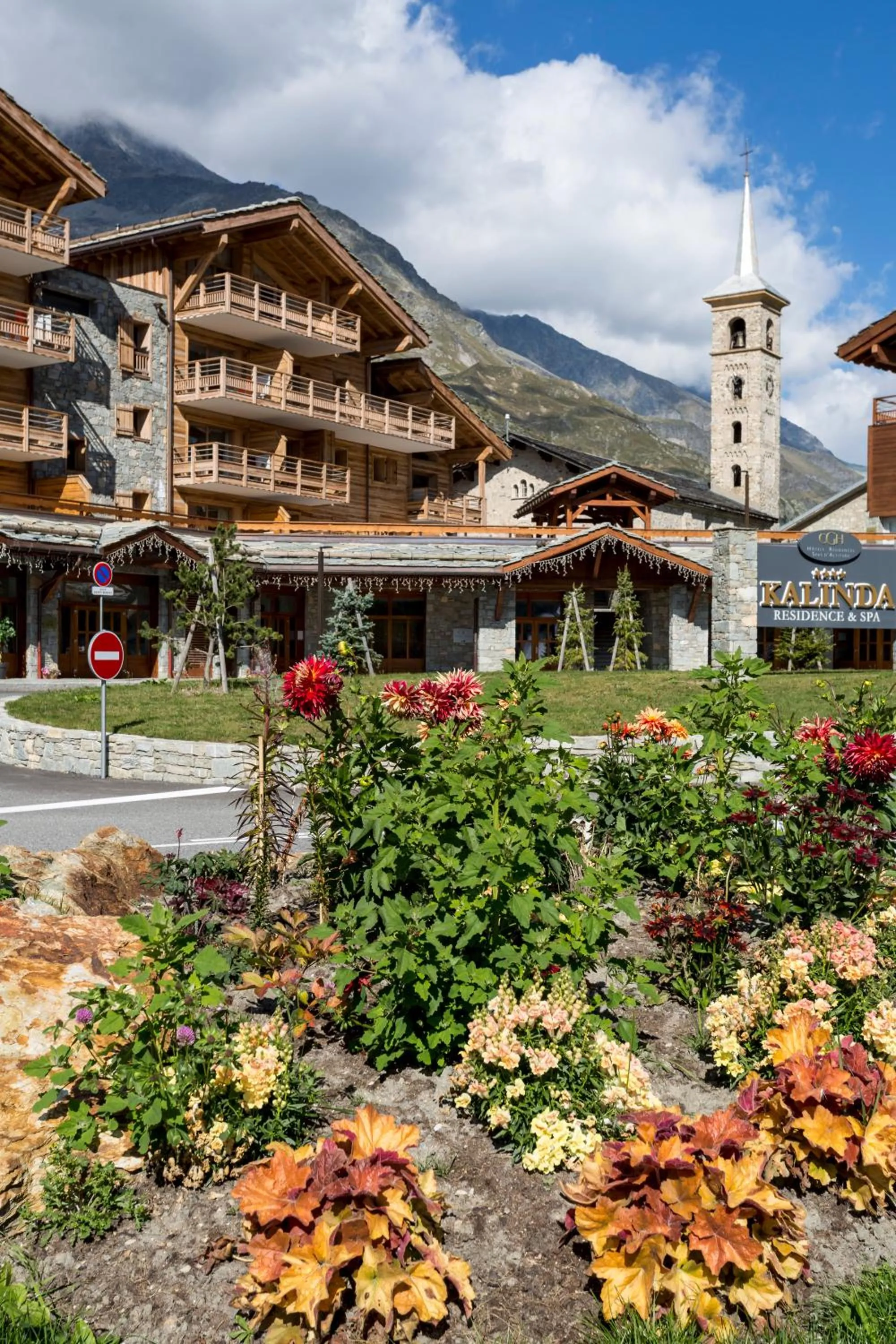 Facade/entrance in CGH Résidences & Spas Kalinda