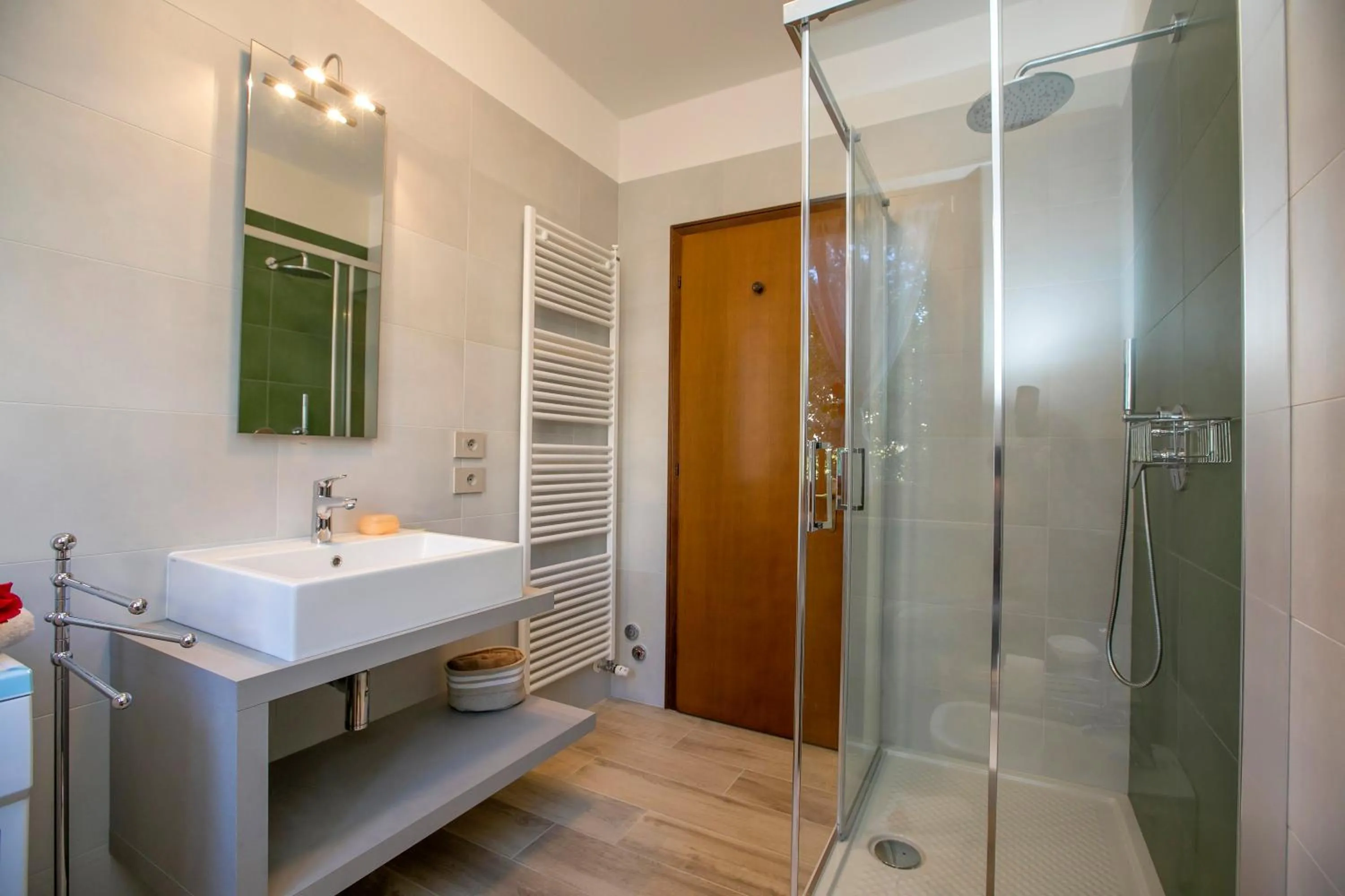 Bathroom in Bella Arco Apartment - Happy Rentals