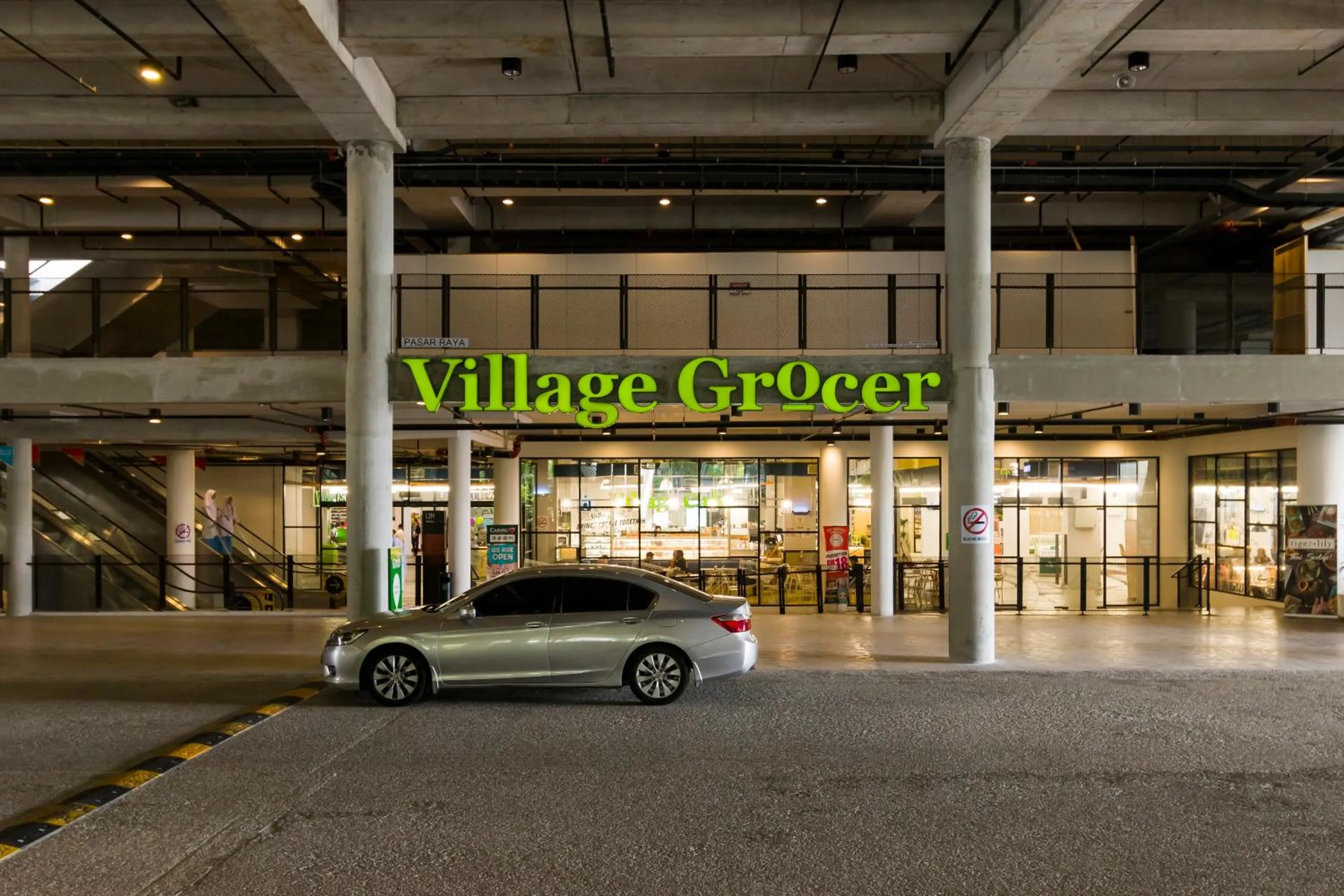 Shopping Area in Tamarind Suite by DreamScape