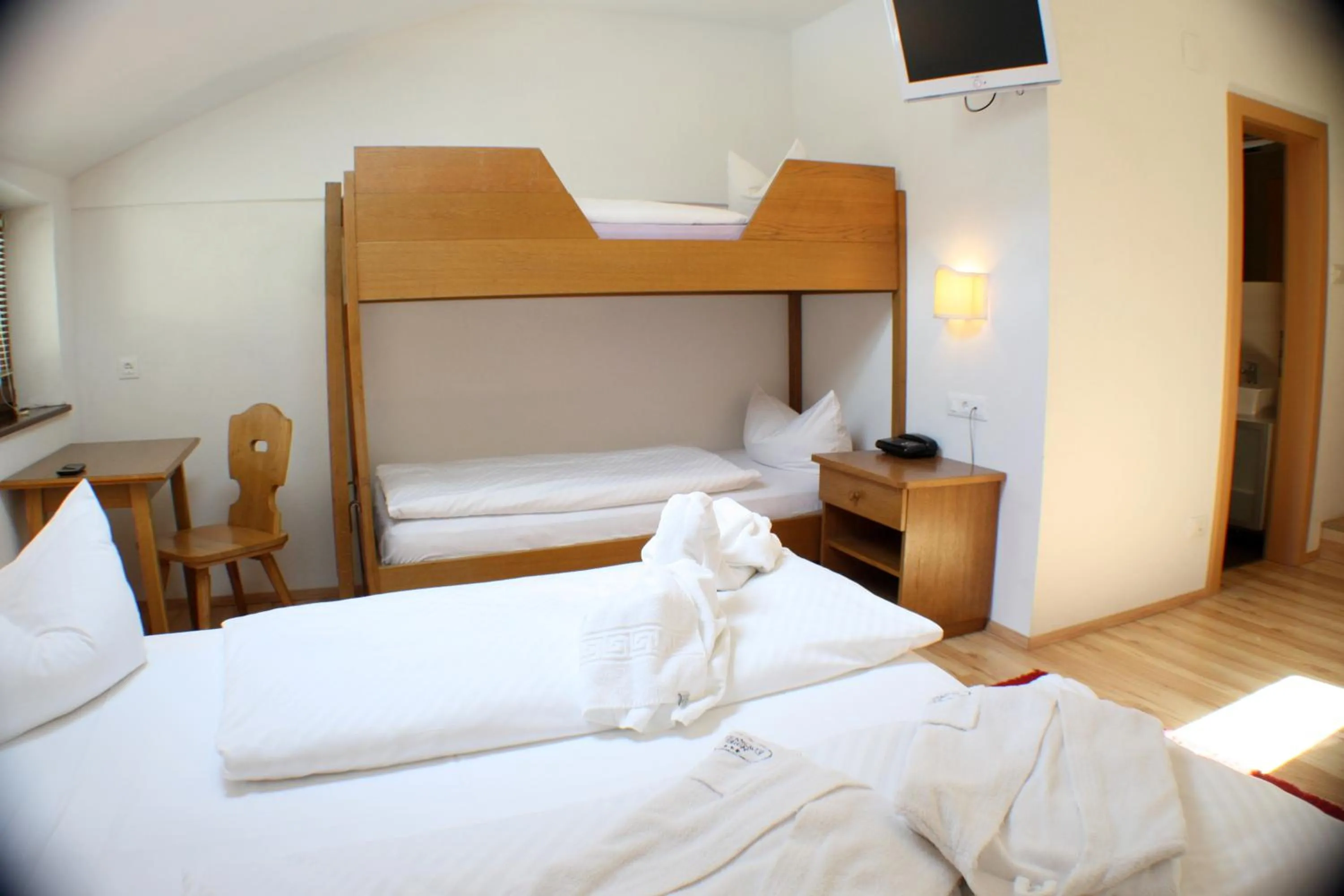 bunk bed in Hotel Etschquelle