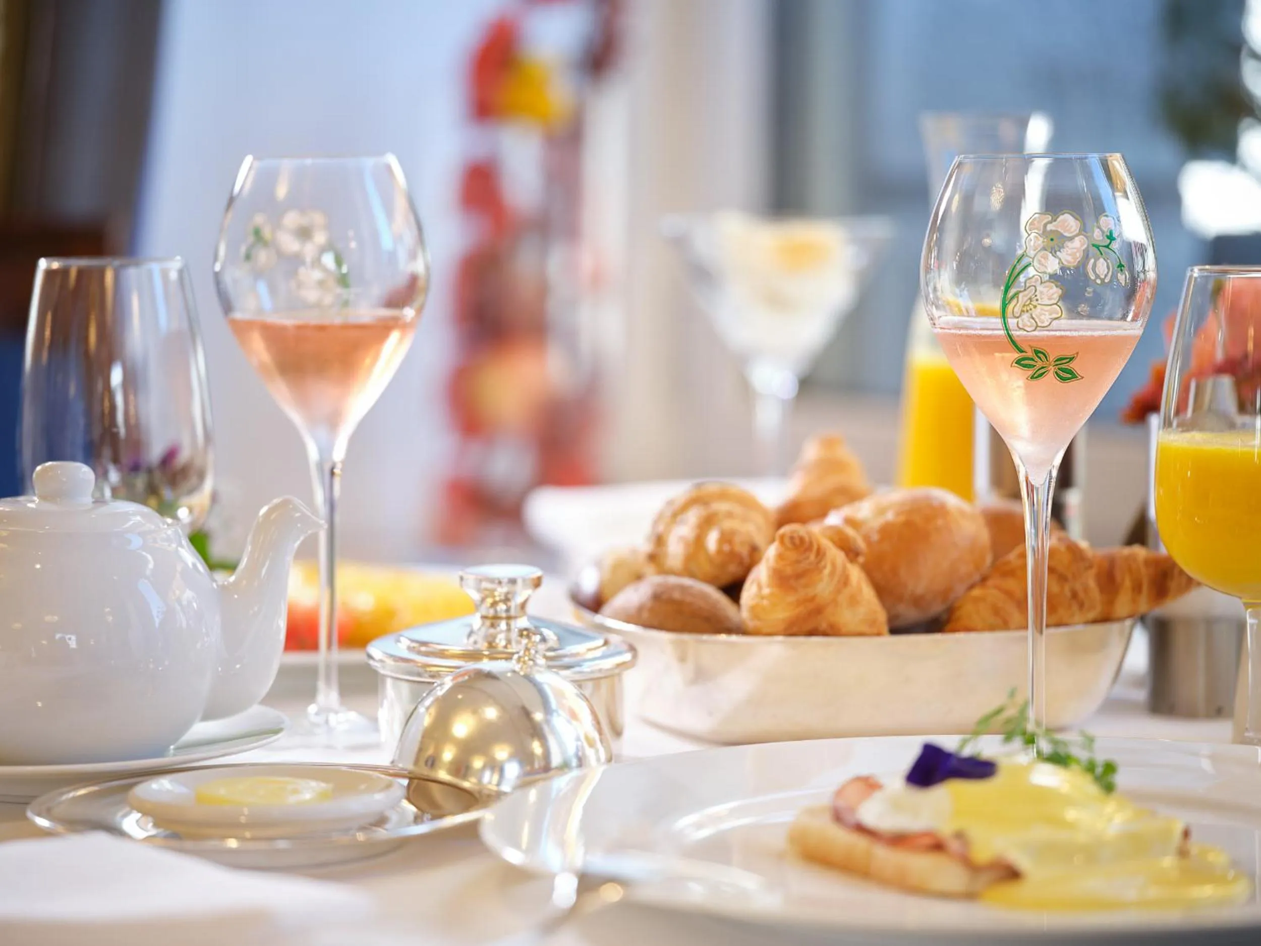 Breakfast in The Dufour by Hotel Schweizerhof Zürich