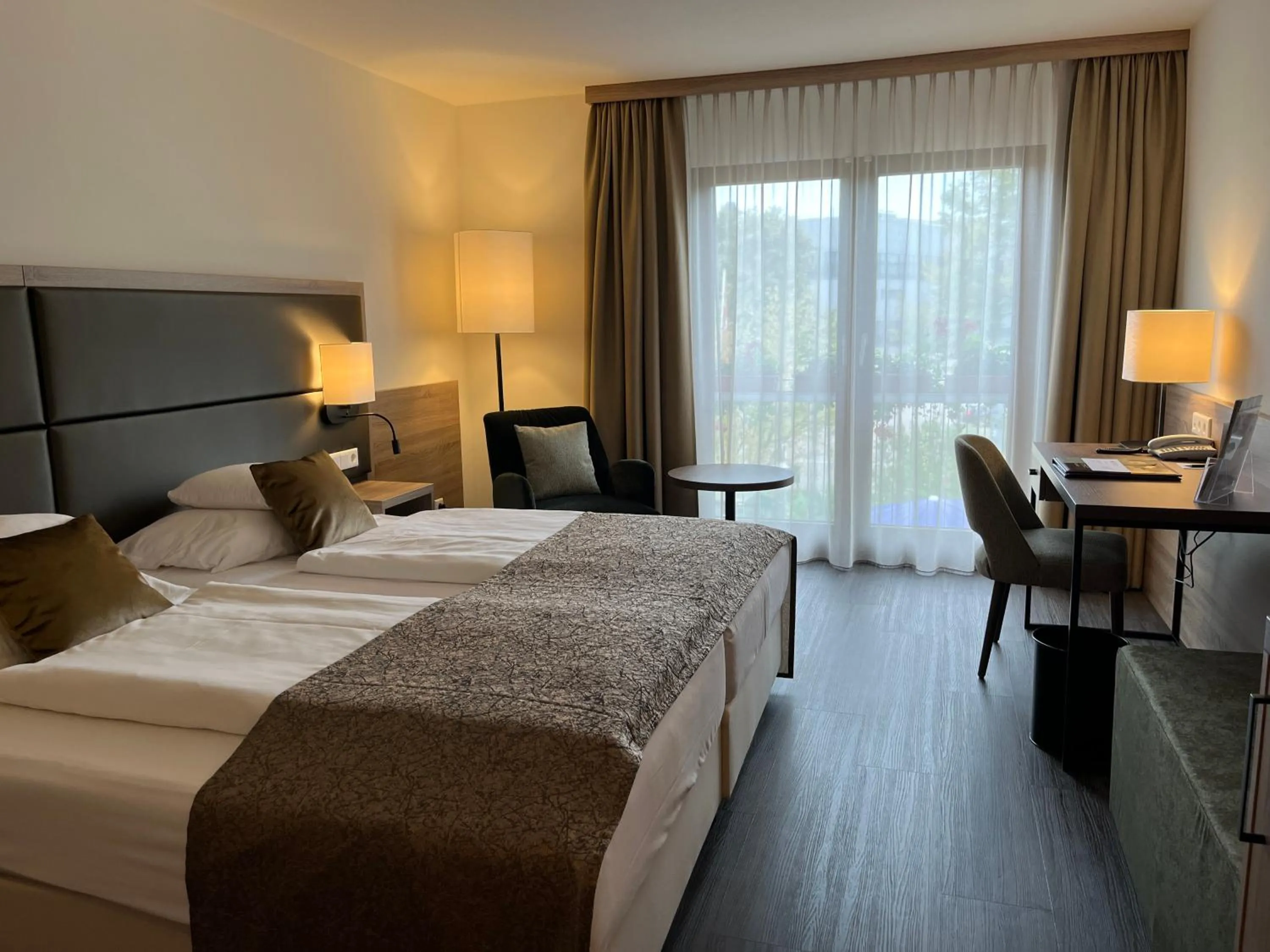 Photo of the whole room, Bed in Flair Park Hotel Ilshofen