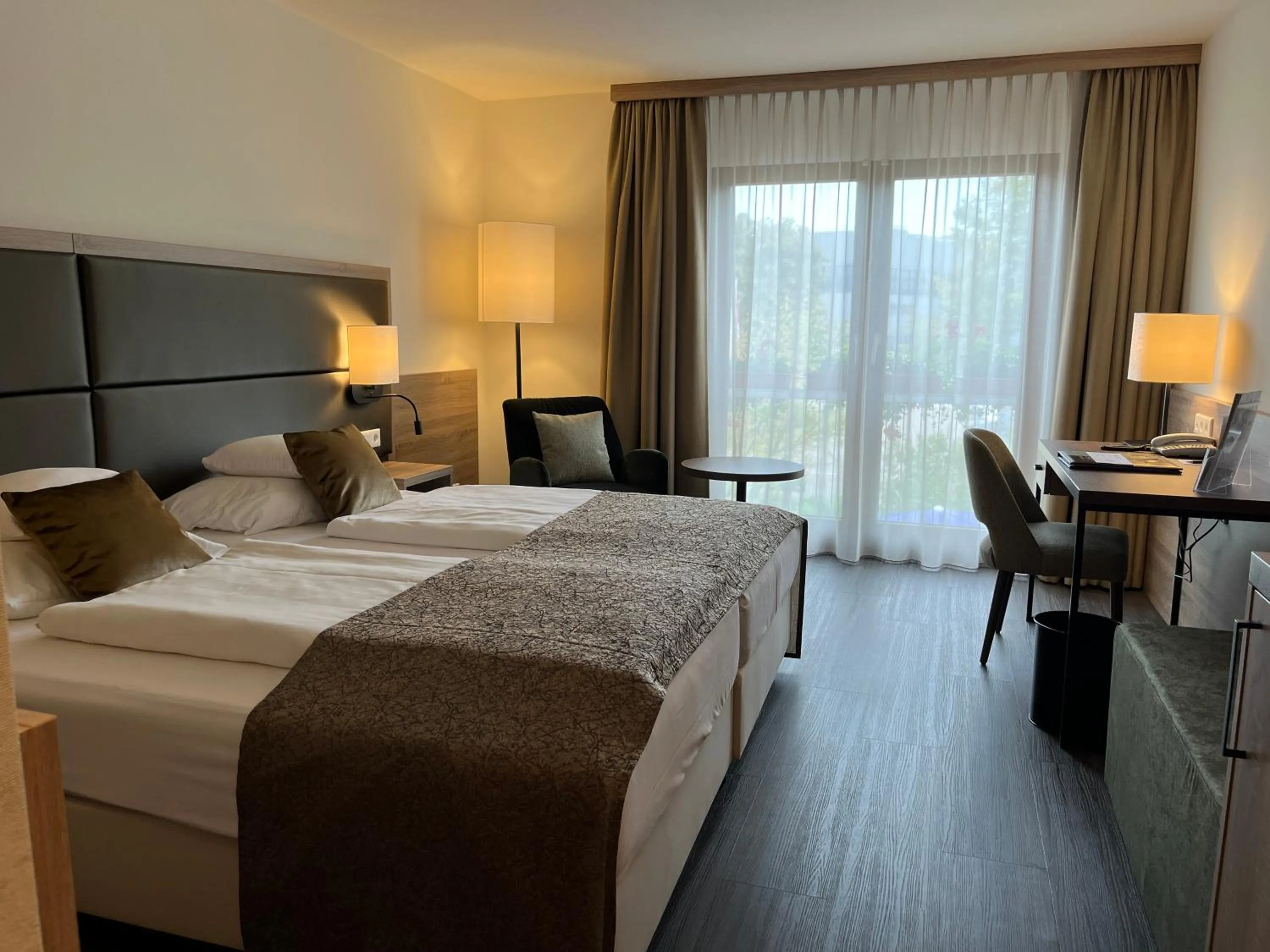 Photo of the whole room, Bed in Flair Park Hotel Ilshofen