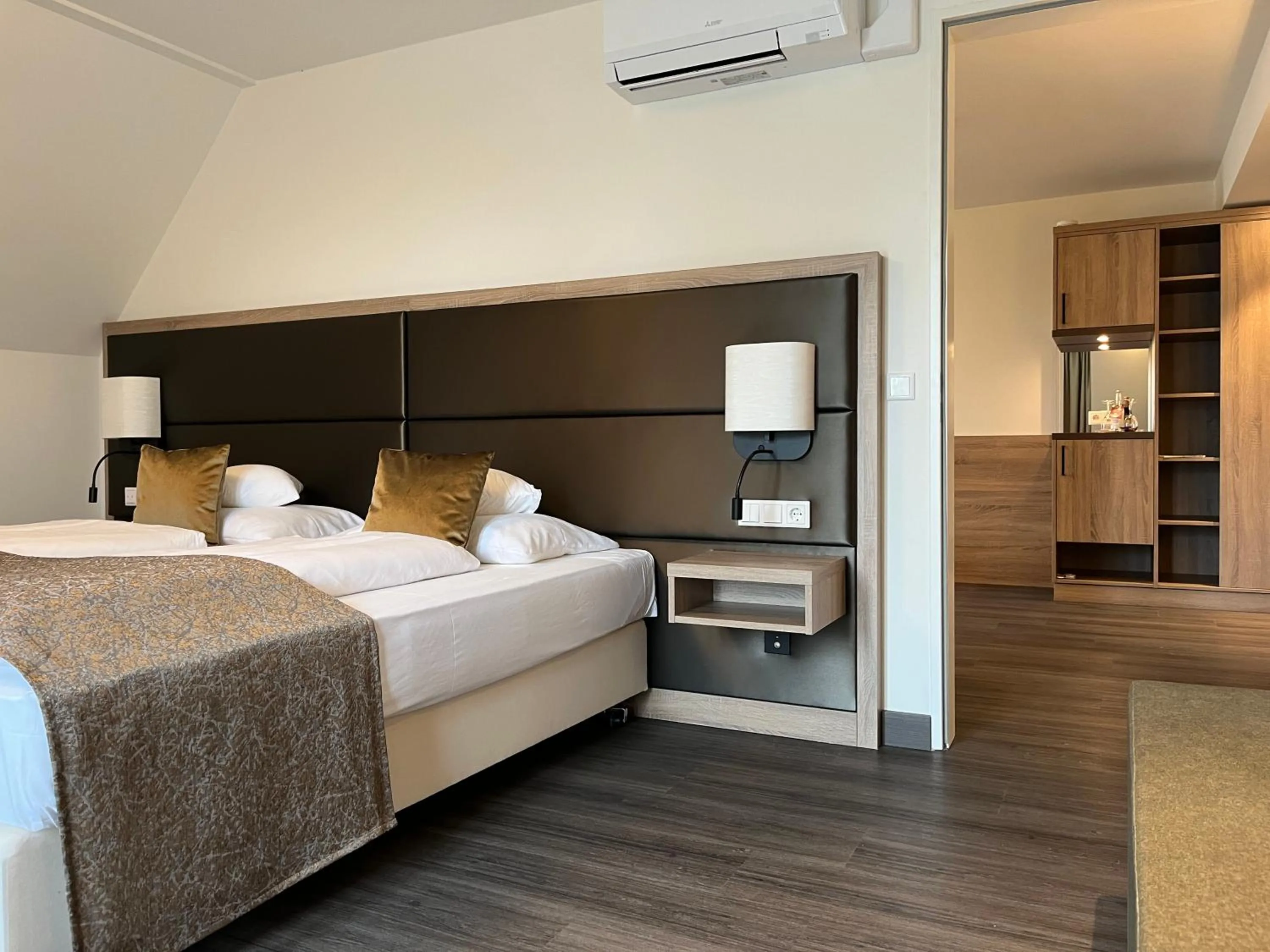 Photo of the whole room, Bed in Flair Park Hotel Ilshofen