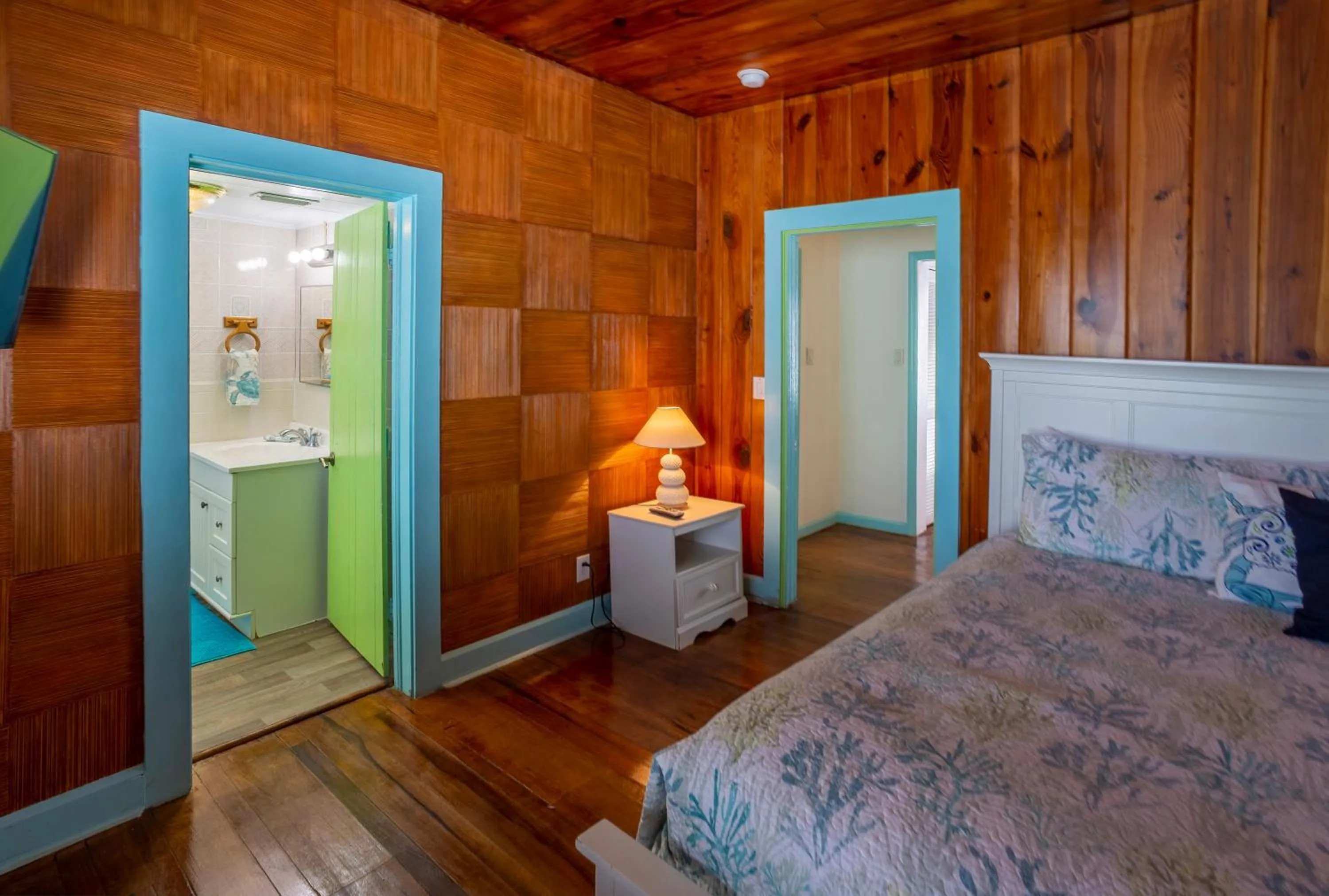 Bed in Twins Inn & Apartments