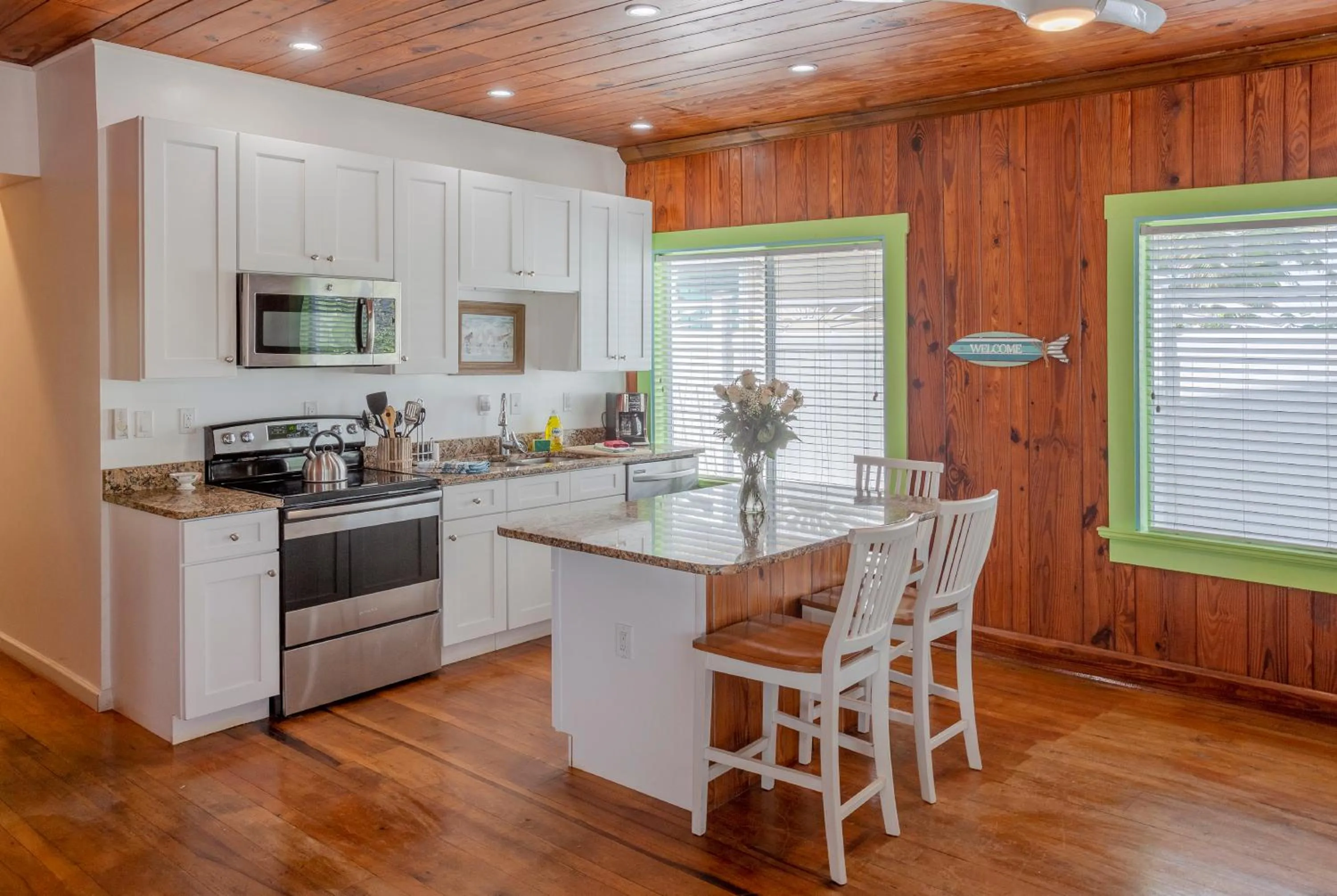 Kitchen or kitchenette in Twins Inn & Apartments