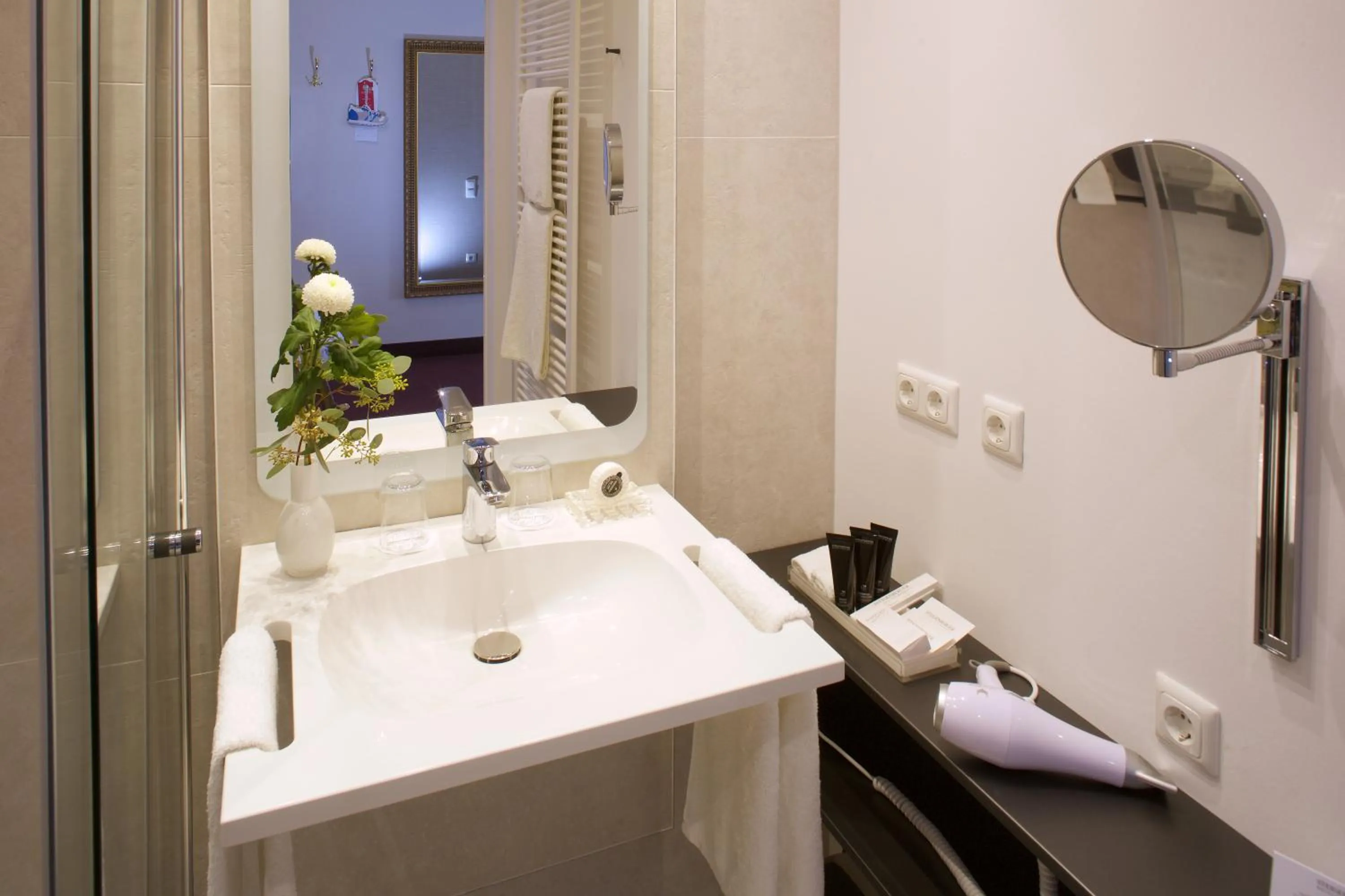 Bathroom in Steigenberger Hotel Der Sonnenhof