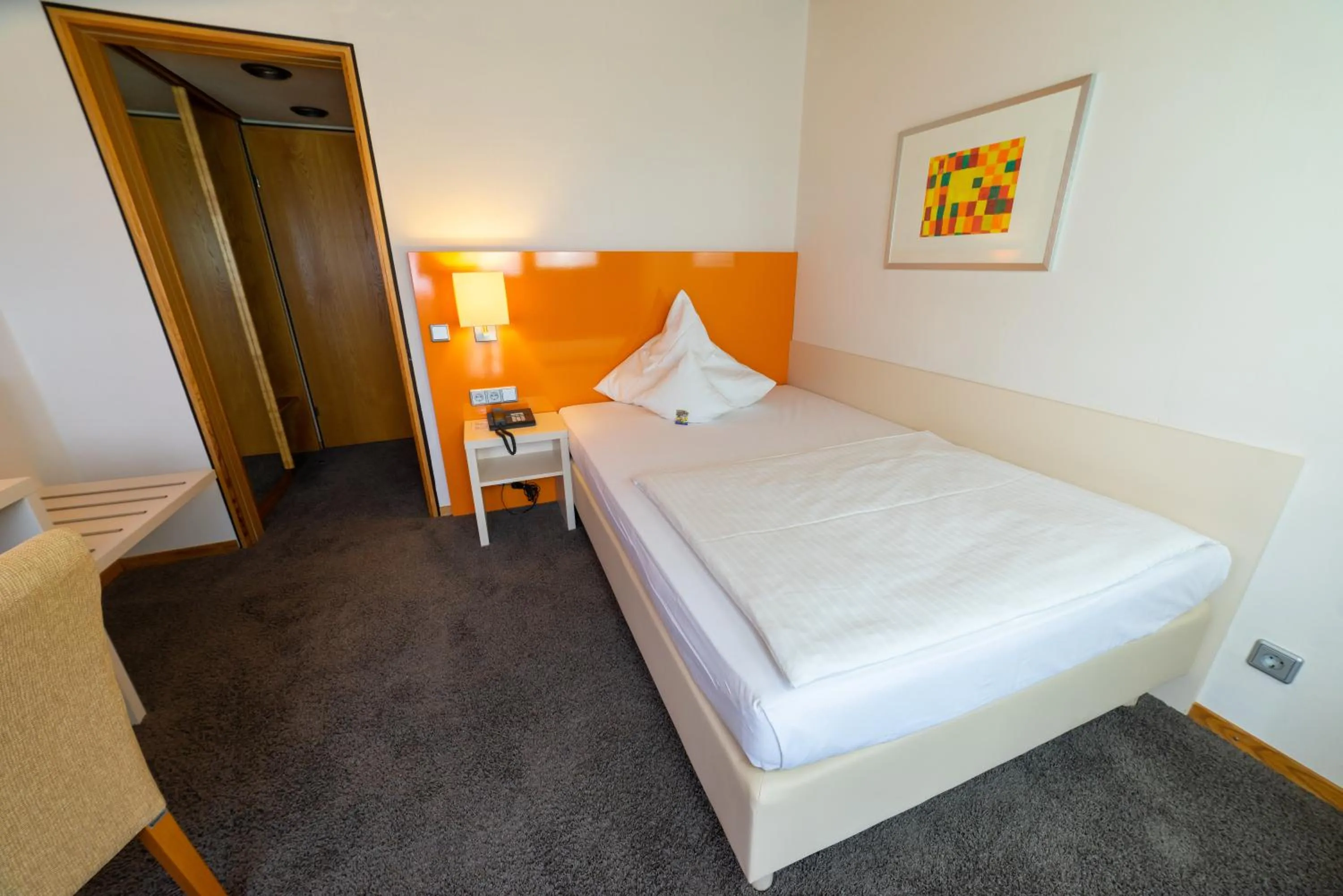 Bed in Stadt-gut-Hotel Filderhotel