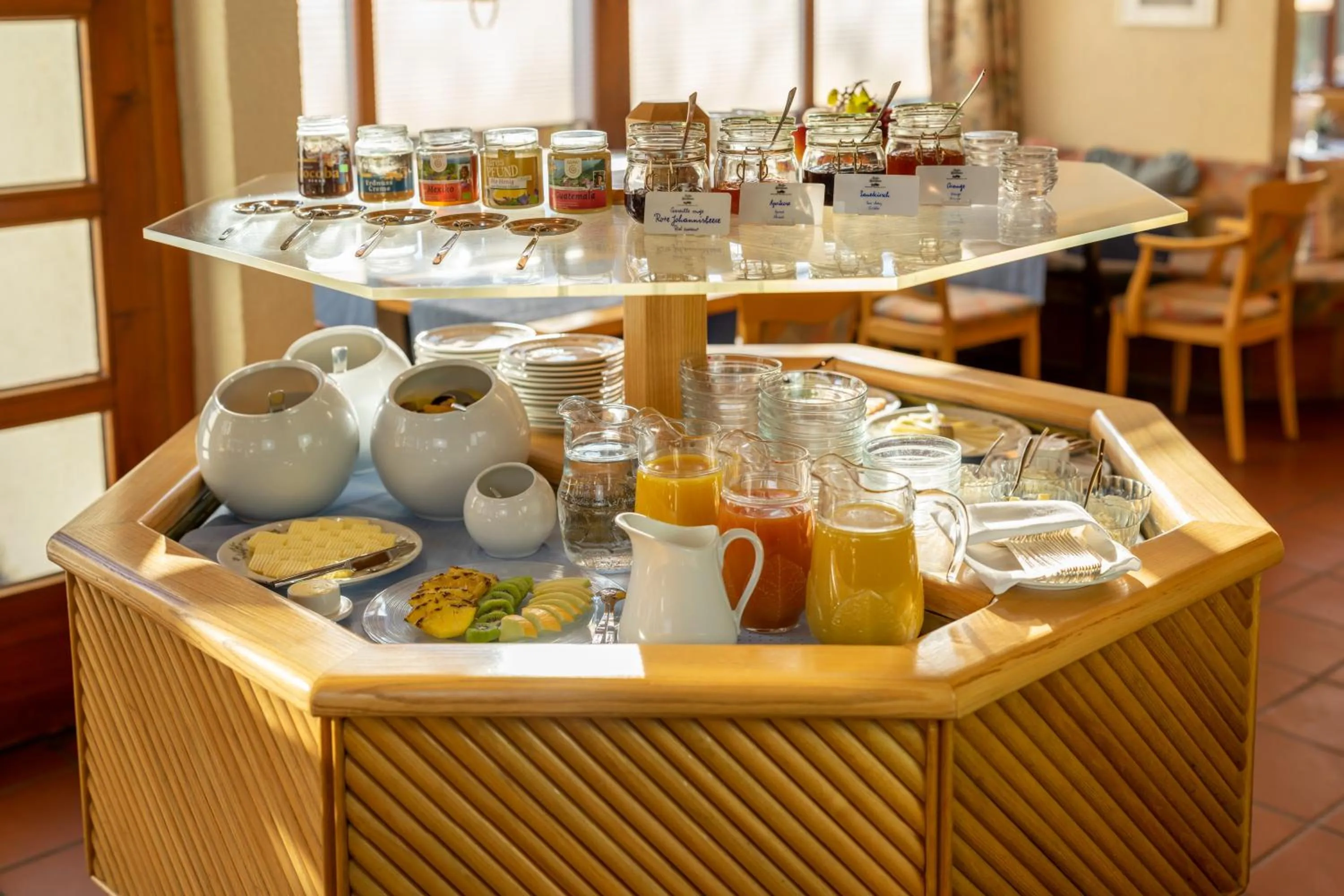 Coffee/tea facilities in Stadt-gut-Hotel Filderhotel