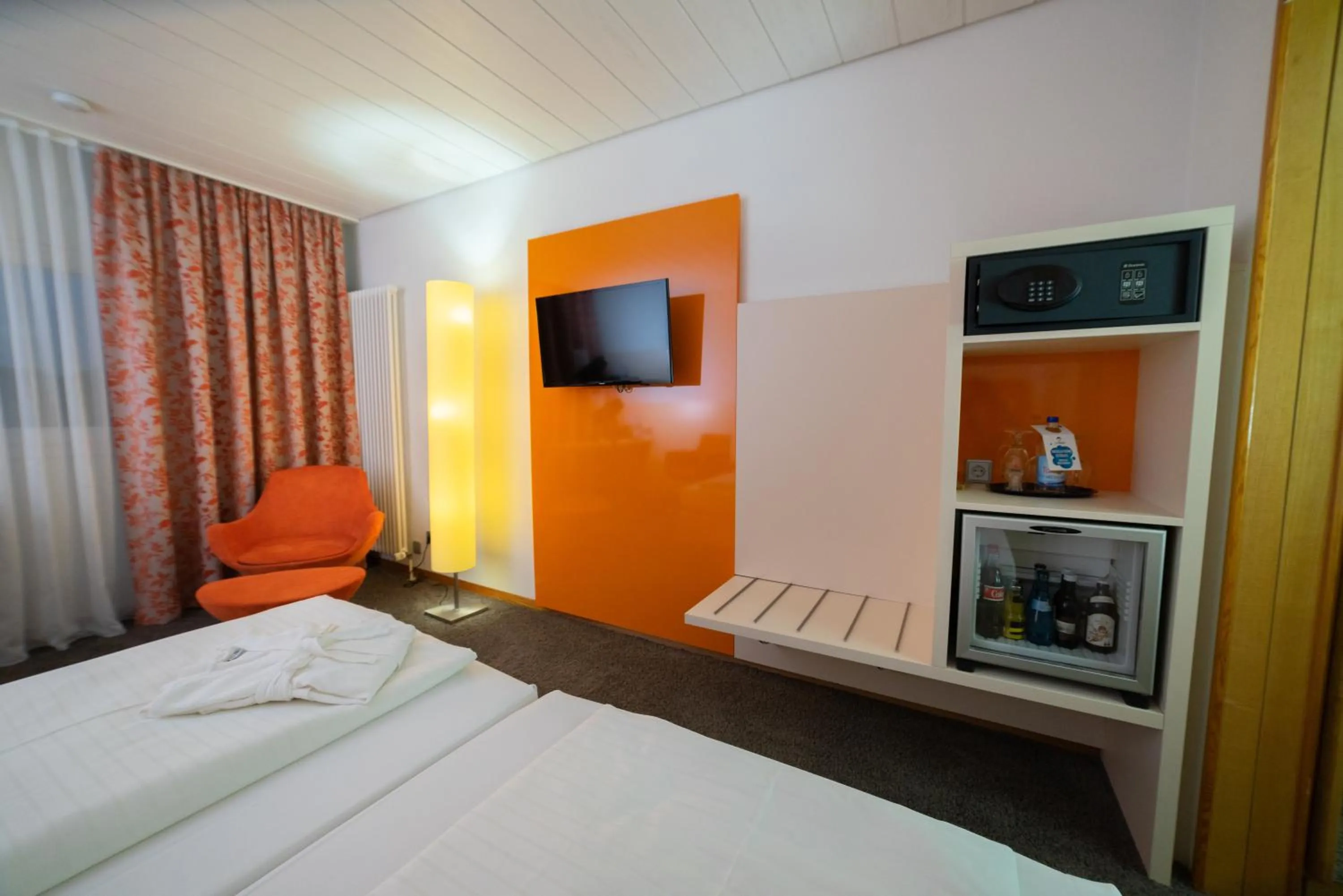 Photo of the whole room, Bed in Stadt-gut-Hotel Filderhotel