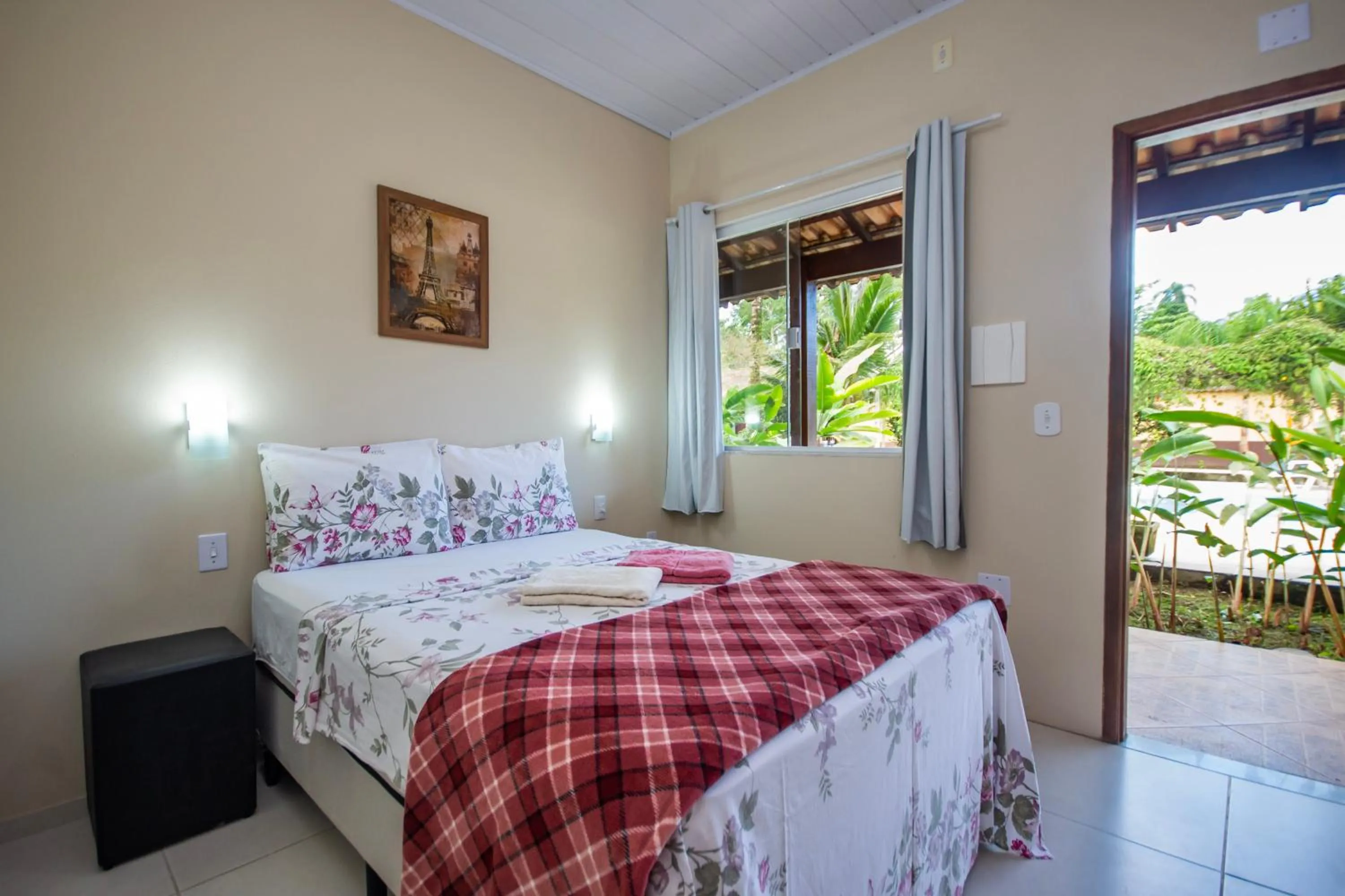 Bed in Pousada Quatro Estações Paraty