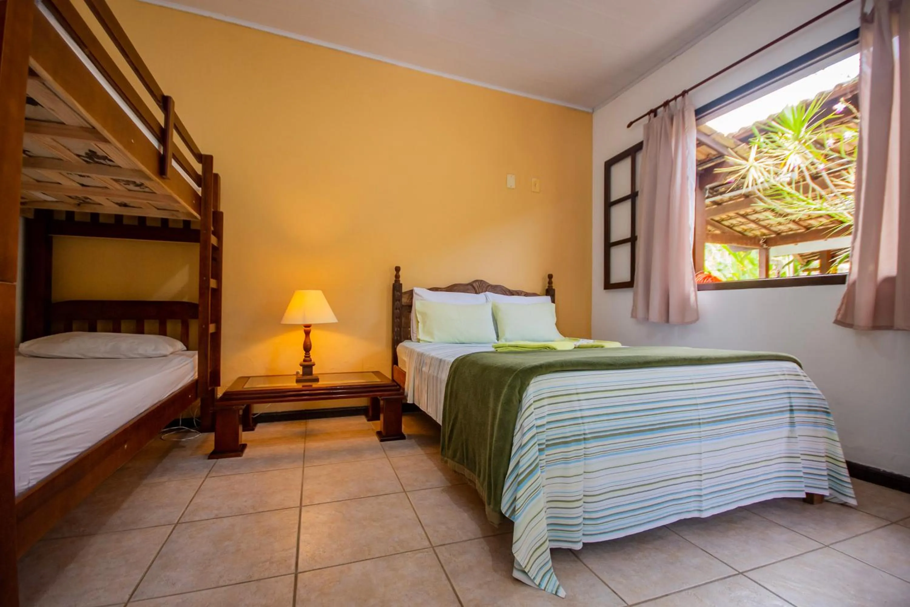 Photo of the whole room, Bed in Pousada Quatro Estações Paraty