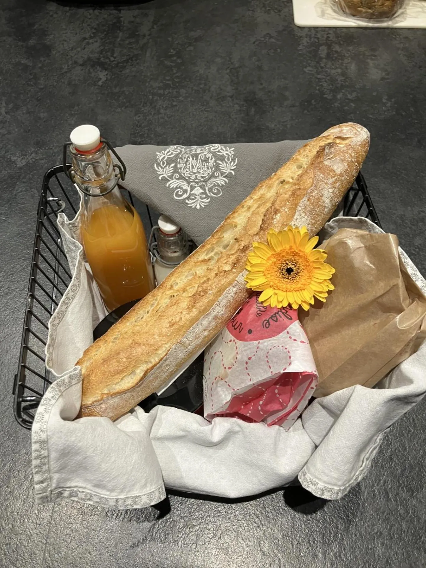 Breakfast in L'échappée Saline