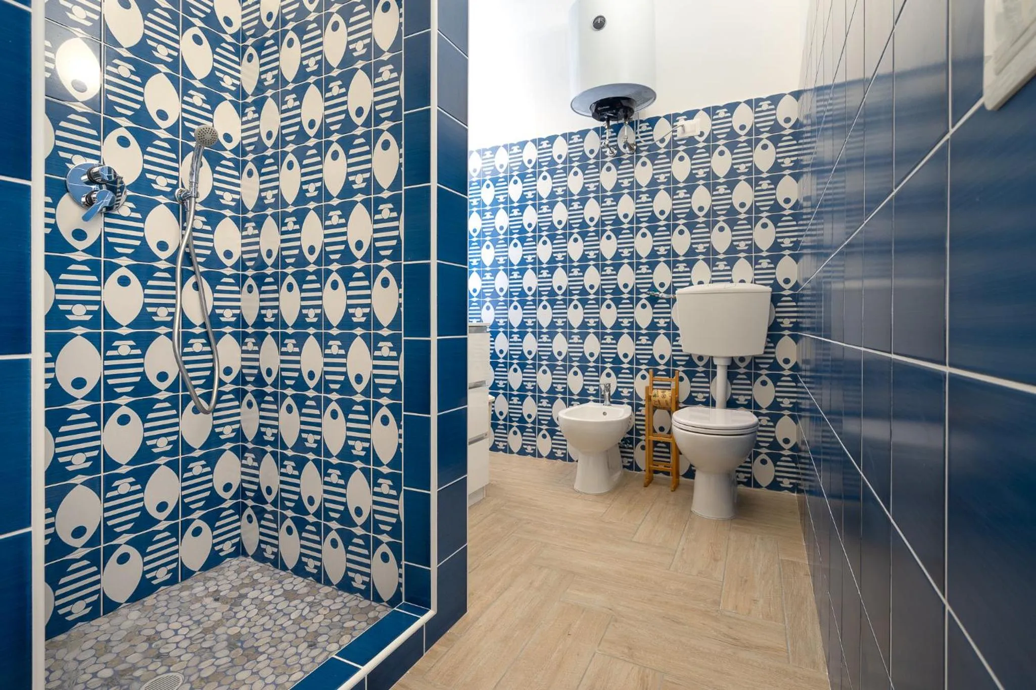 Shower in B&B Sperlonga