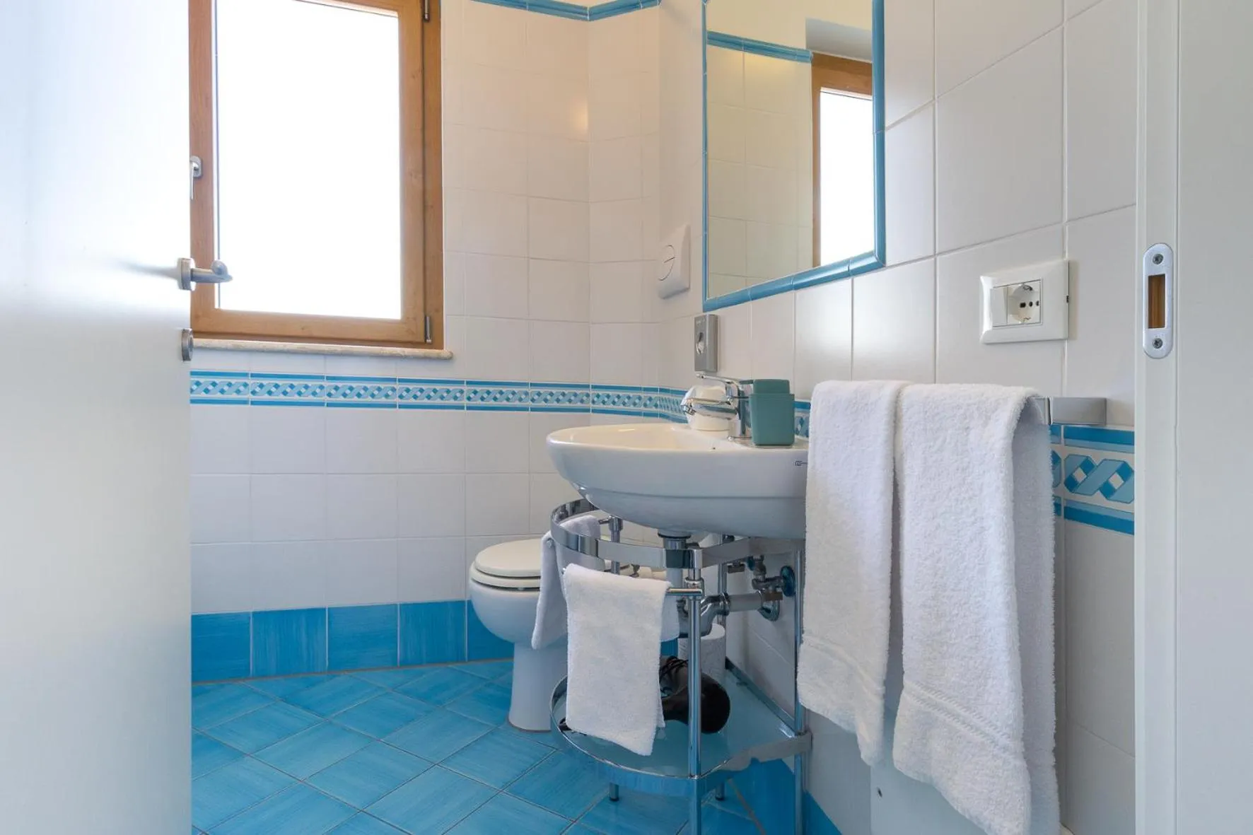 Shower in B&B Sperlonga