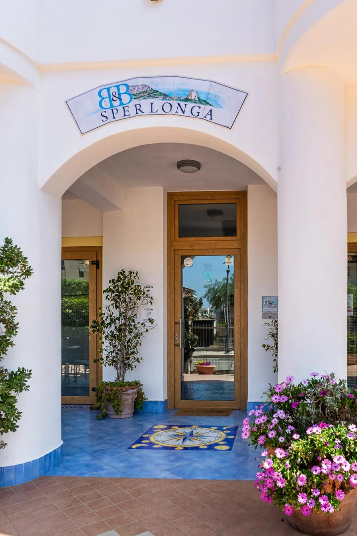 Facade/entrance in B&B Sperlonga