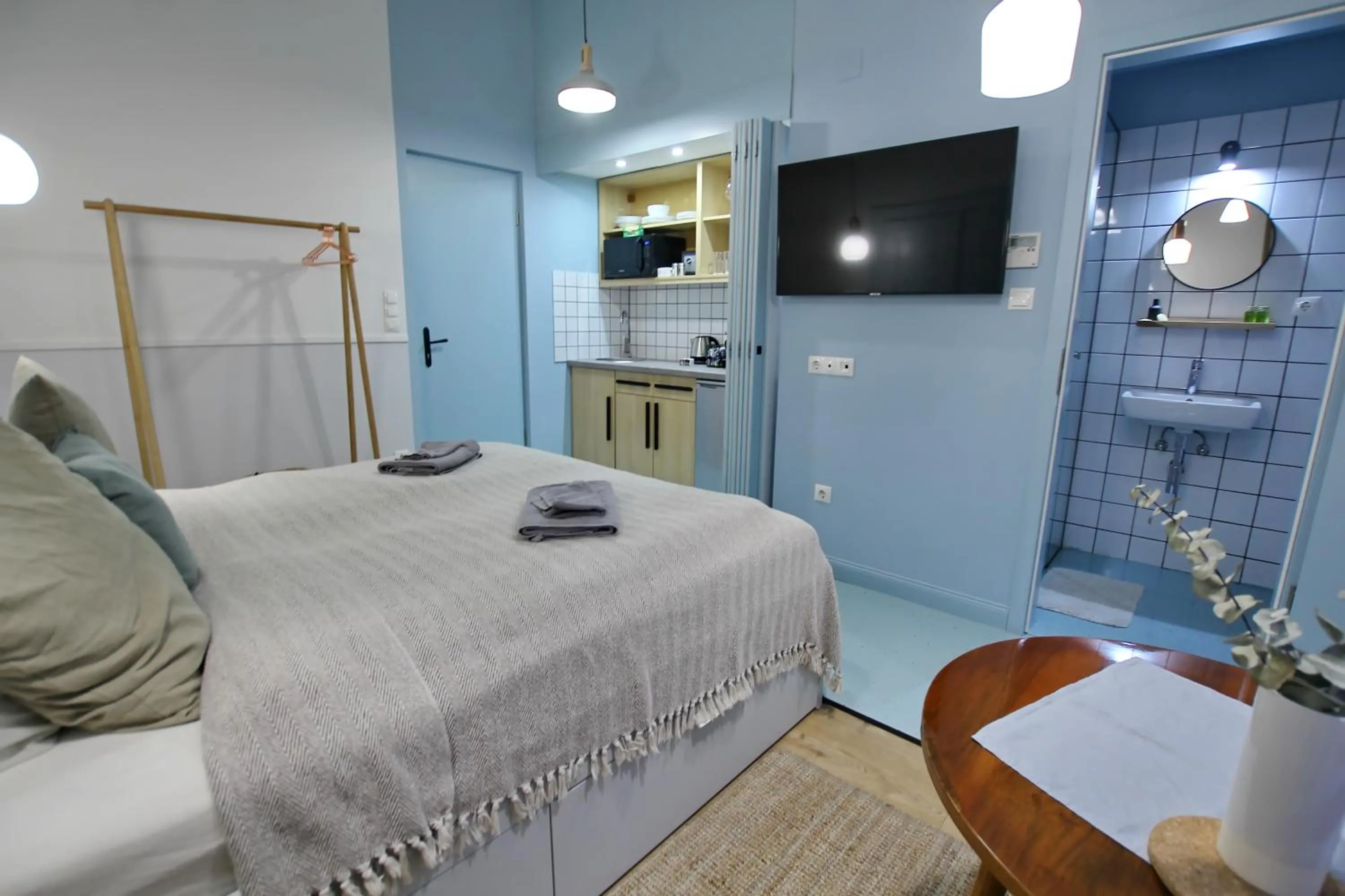 Photo of the whole room, Bed in Gellerico Apartments Deák Square