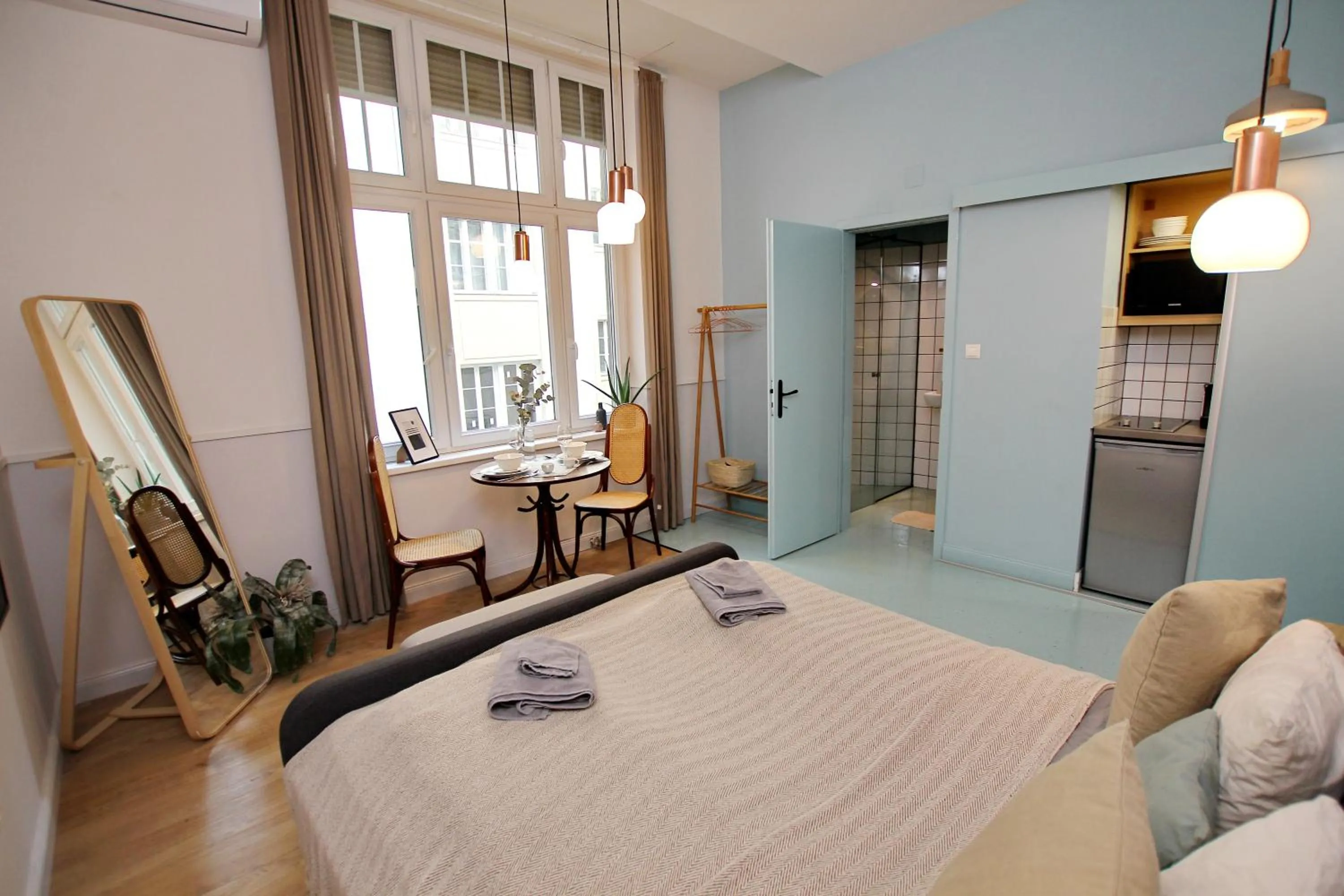 Photo of the whole room, Bed in Gellerico Apartments Deák Square