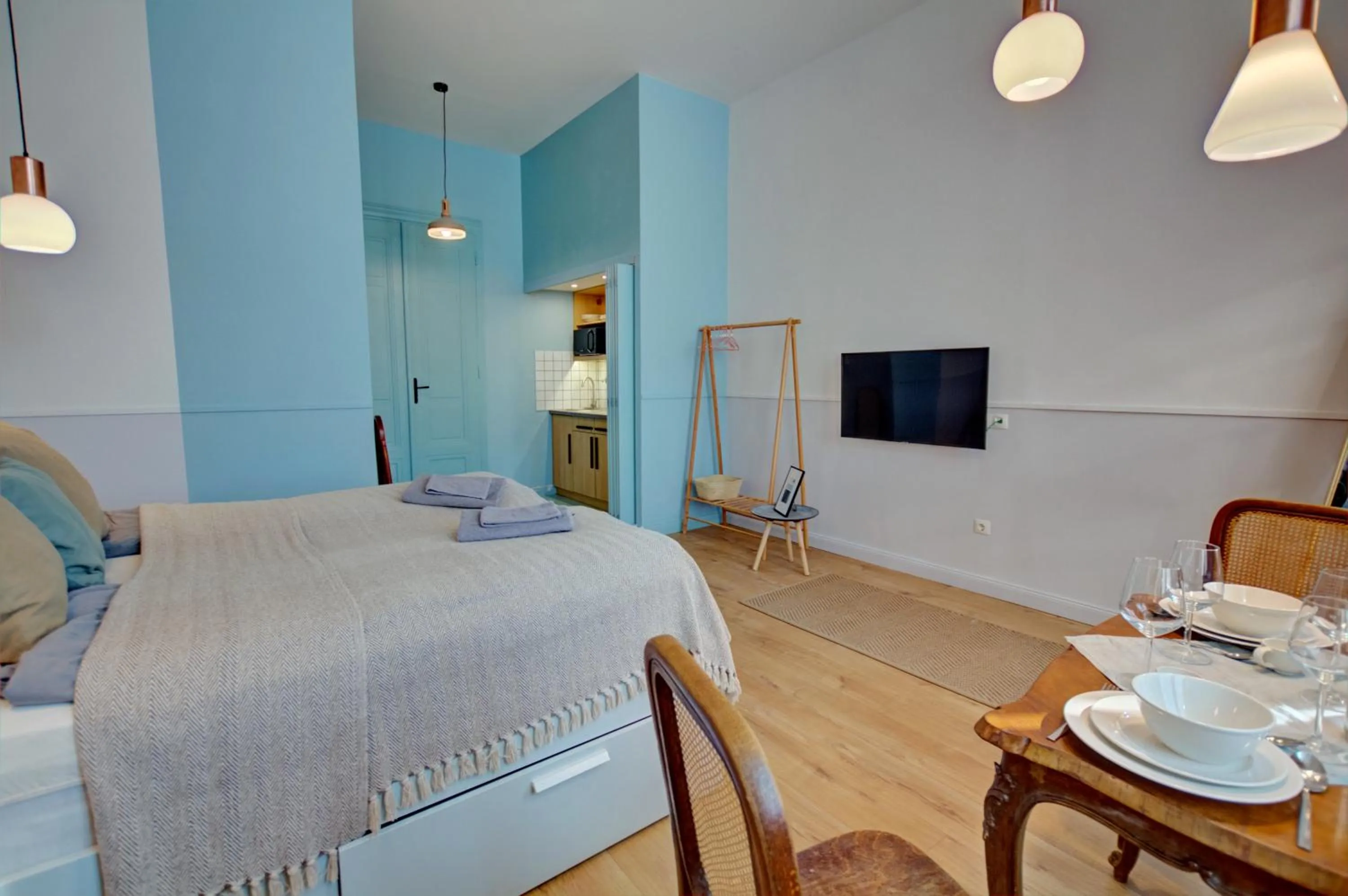 Photo of the whole room, Bed in Gellerico Apartments Deák Square