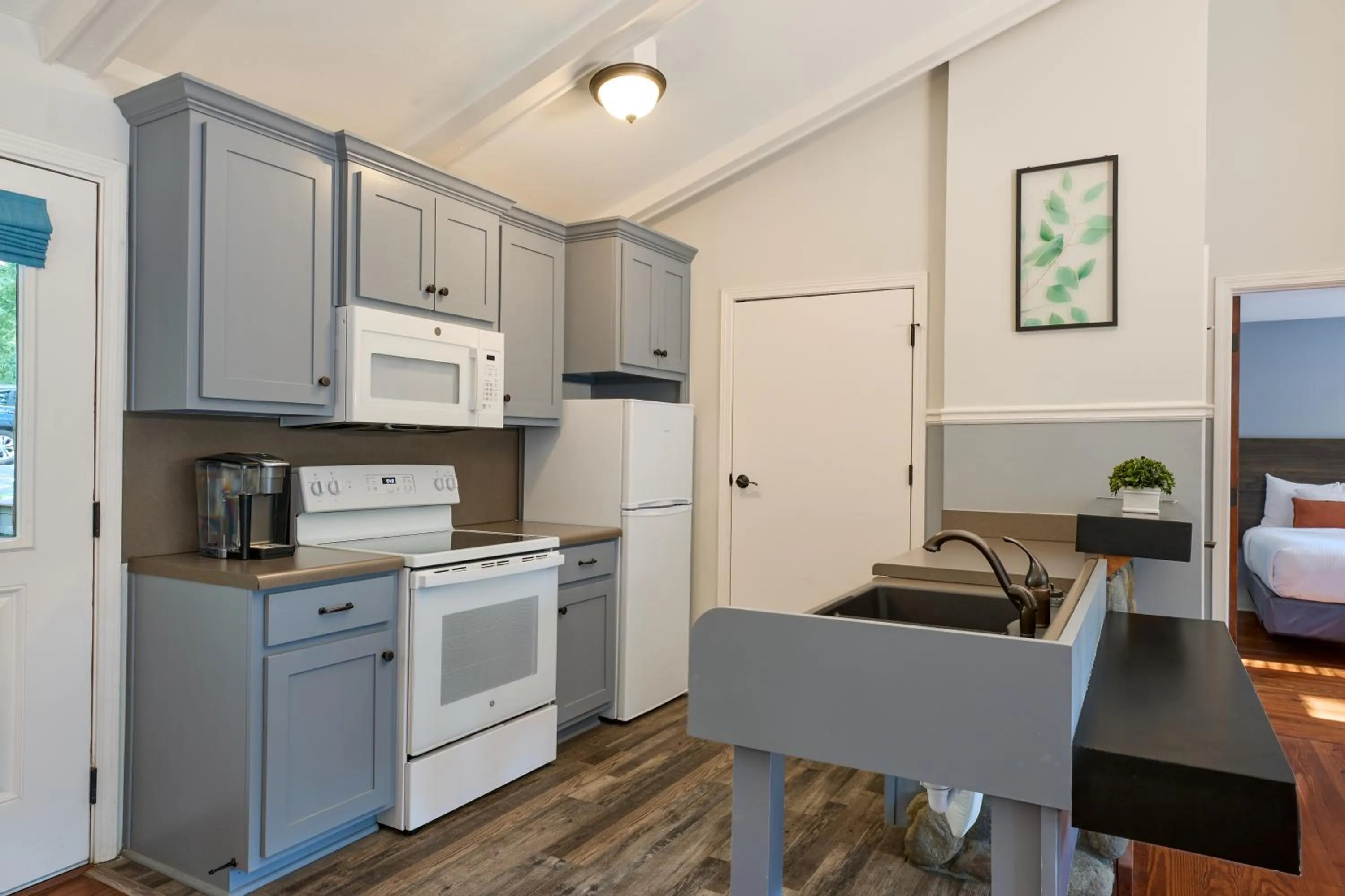 kitchen in Lanier Islands Legacy Lodge