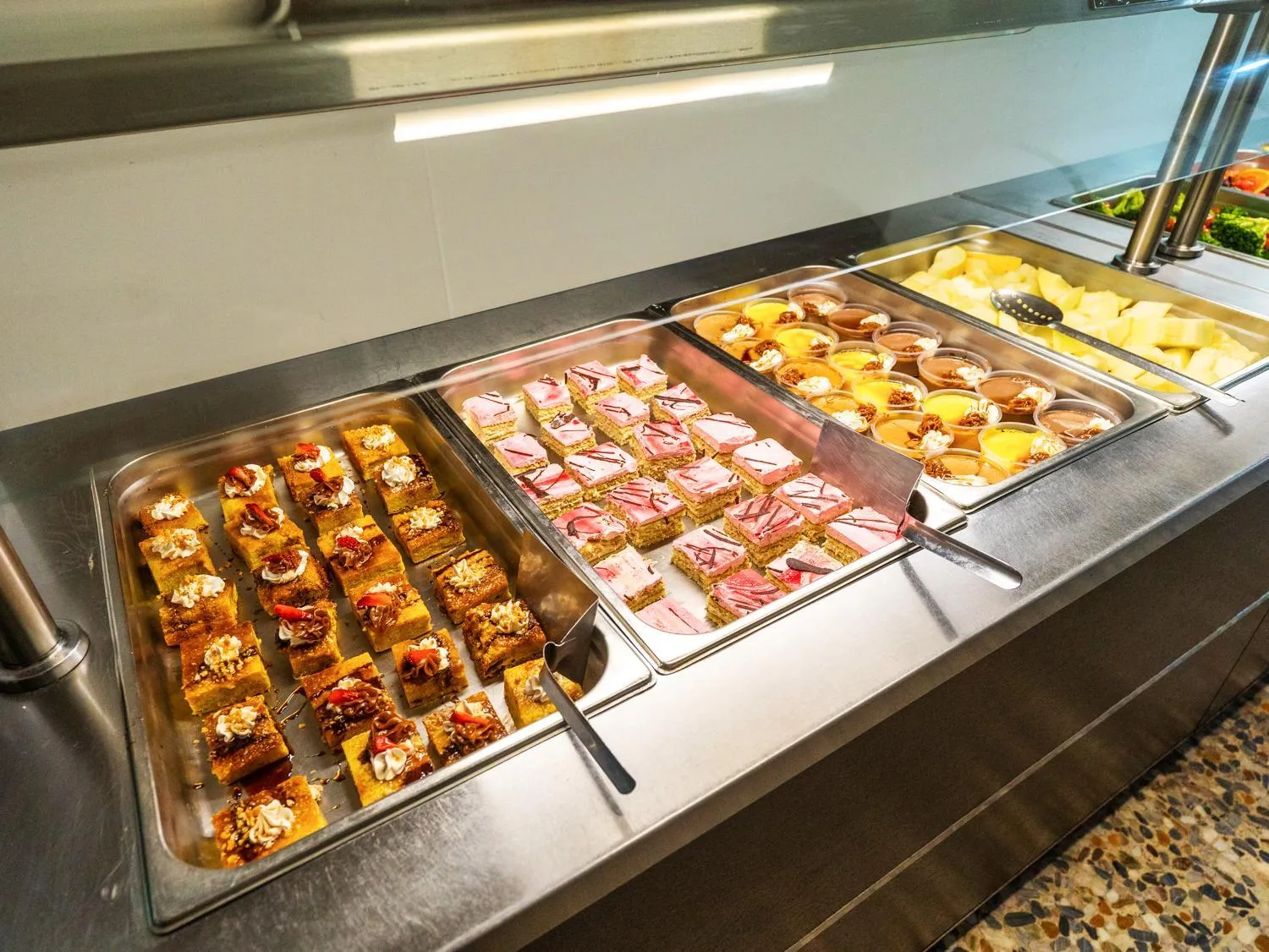 Food and drinks in Luz y Fuerza - All Inclusive