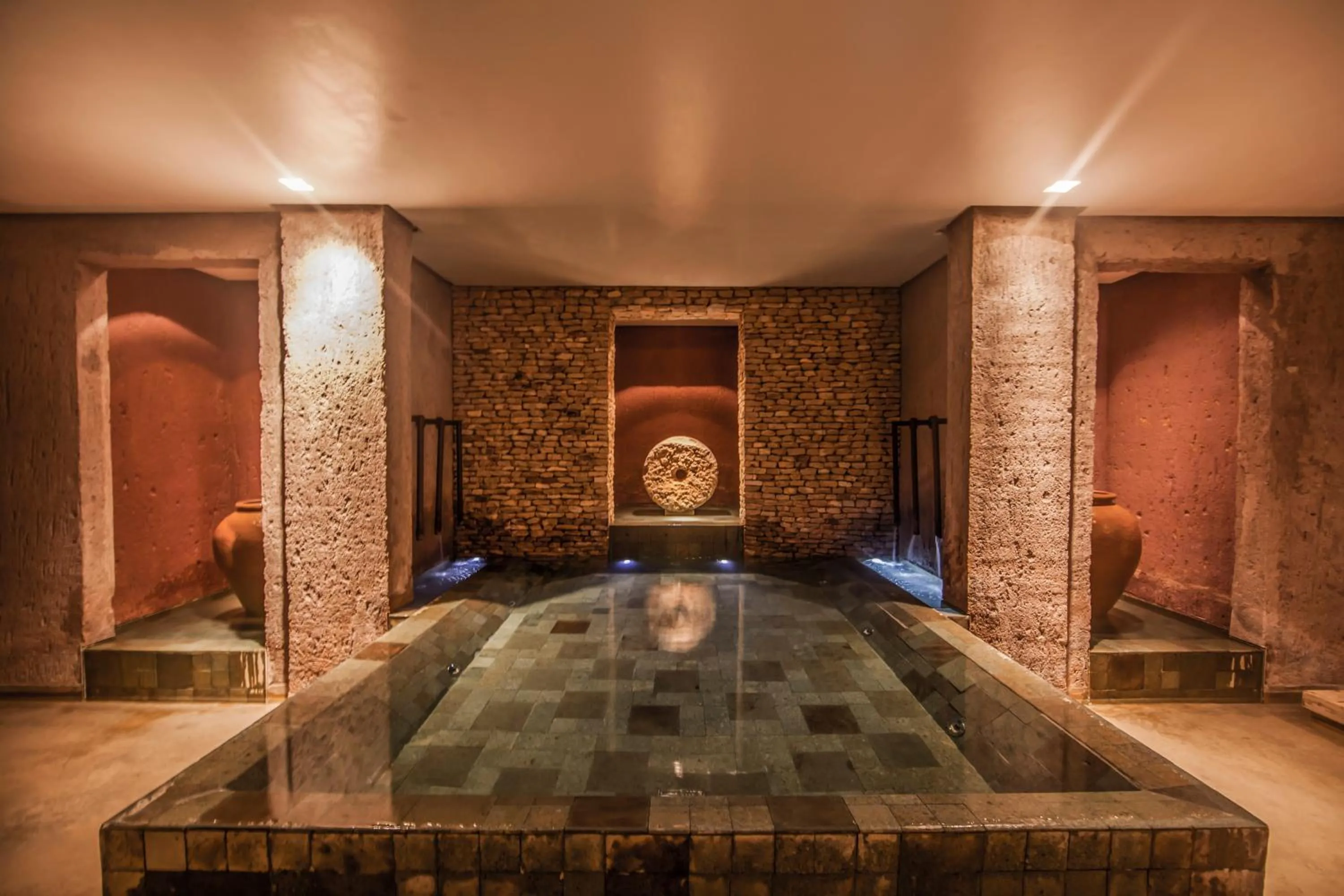 Hot Tub in Kenoa Exclusive Beach Spa & Resort